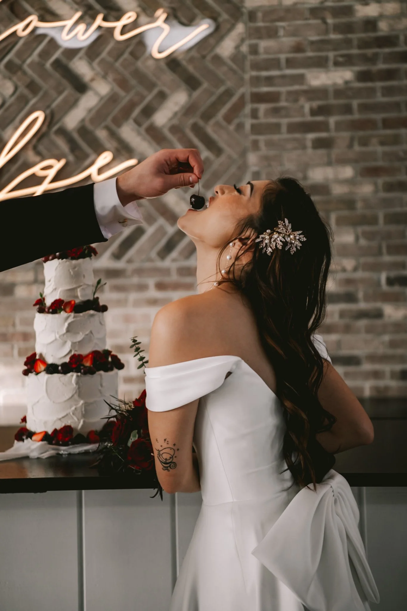 Cake Cutting at the Venue at Wildflower Ridge in Warren County, Missouri