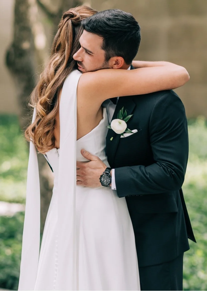 FirstLookandVows-1012resized.jpg
