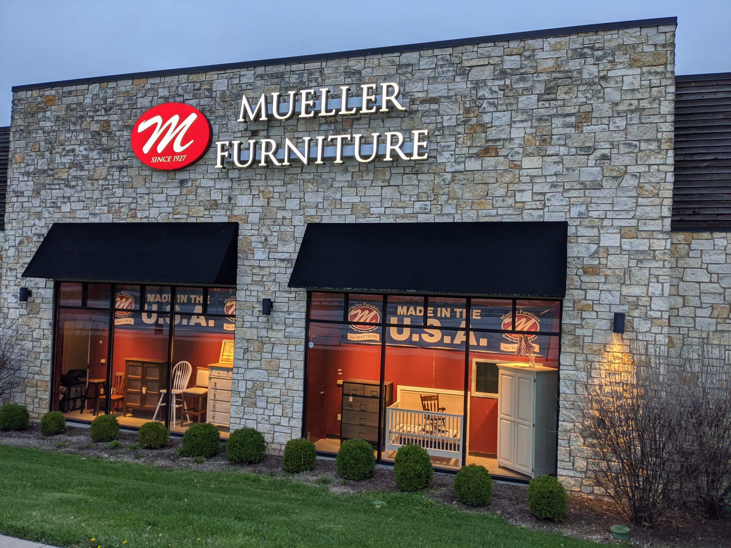 Made in the U.S.A. will be promoted heavily in Ellisville, Mo.,  just as it is at Mueller’s existing stores in Lake St. Louise (shown) and Belleville, Ill.