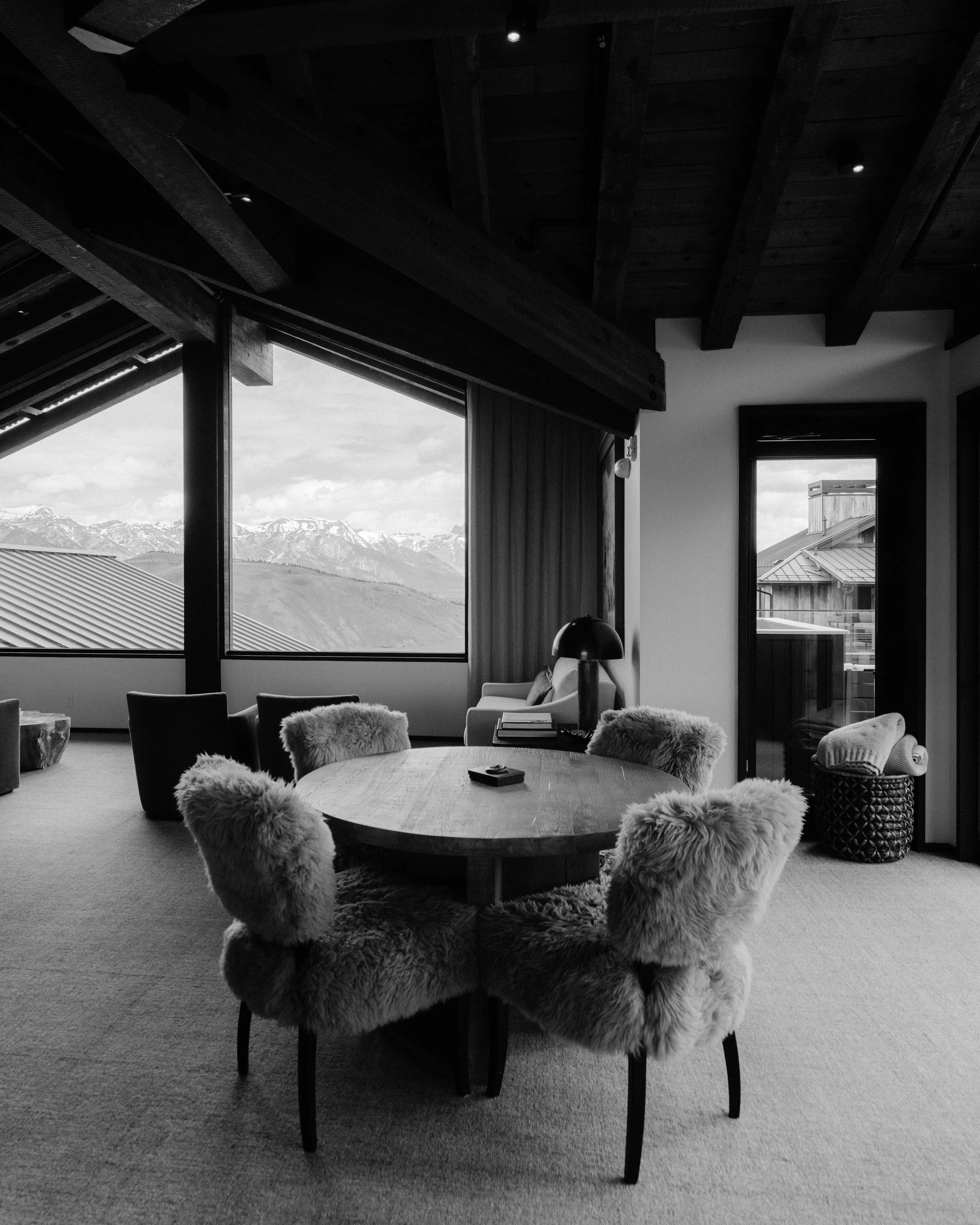 Hotel Yellowstone-8.jpg