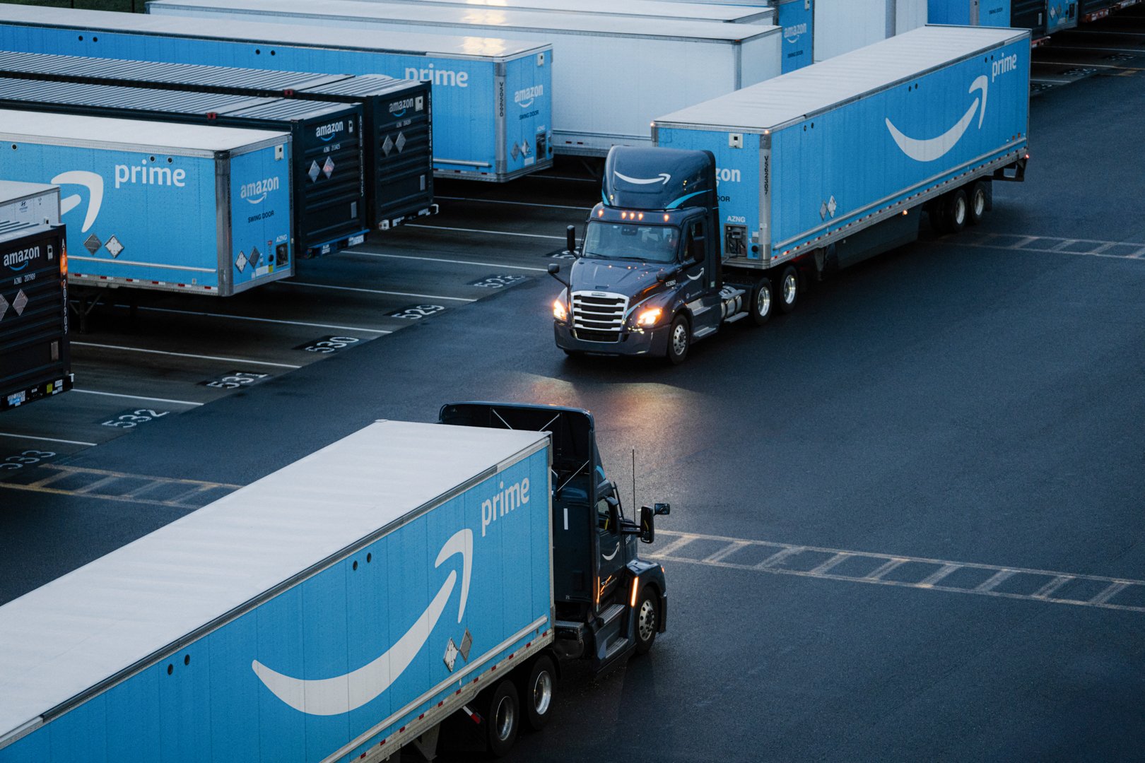 Amazon Freight-20.jpg