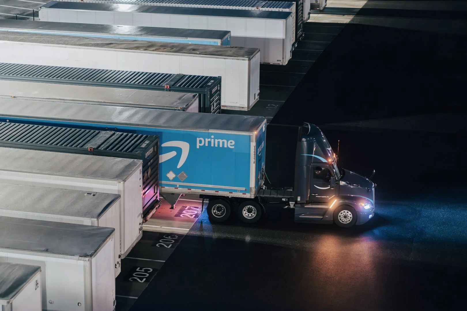 Amazon Freight-28.jpg