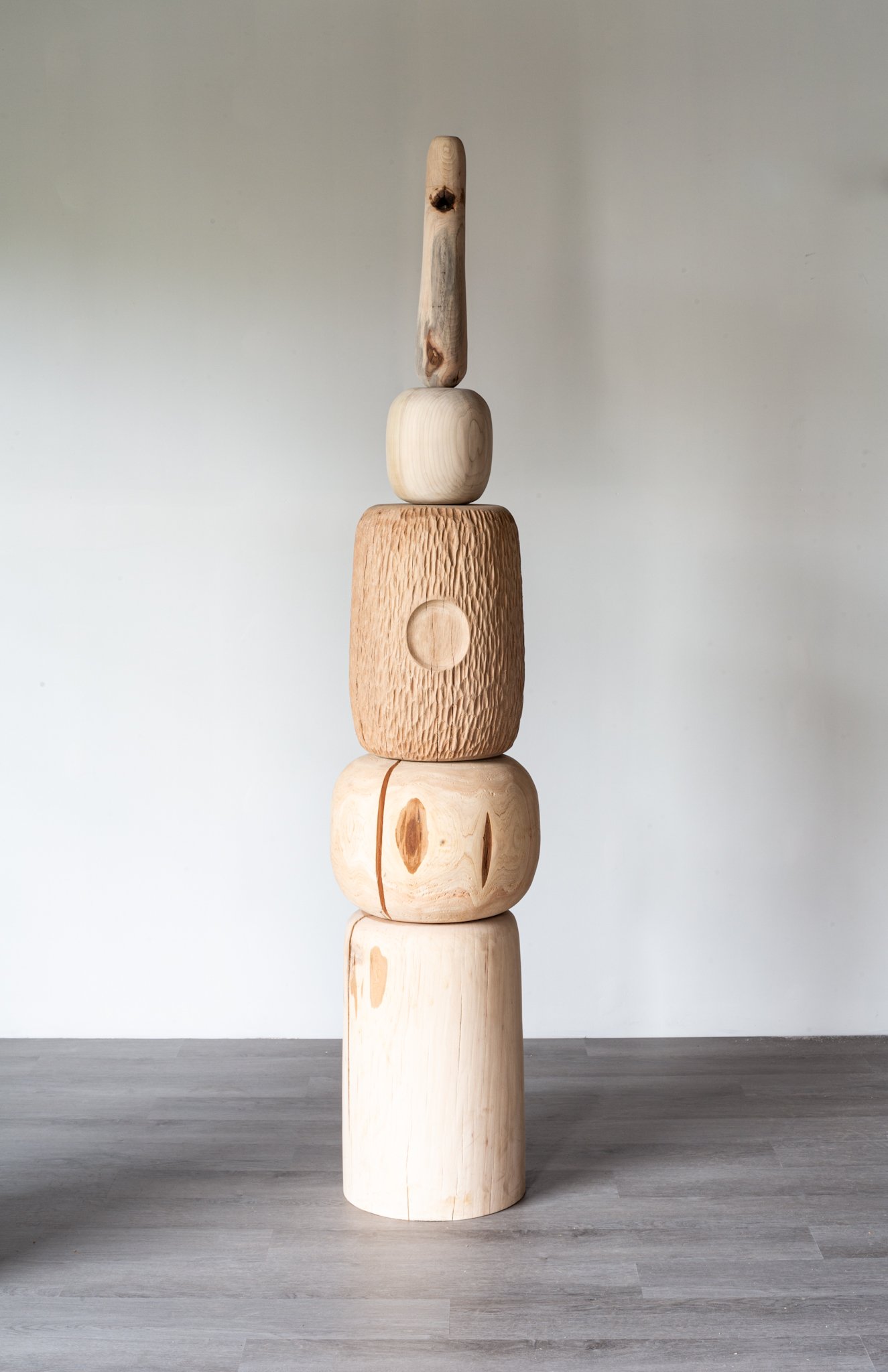 MIXED WOOD TOTEM