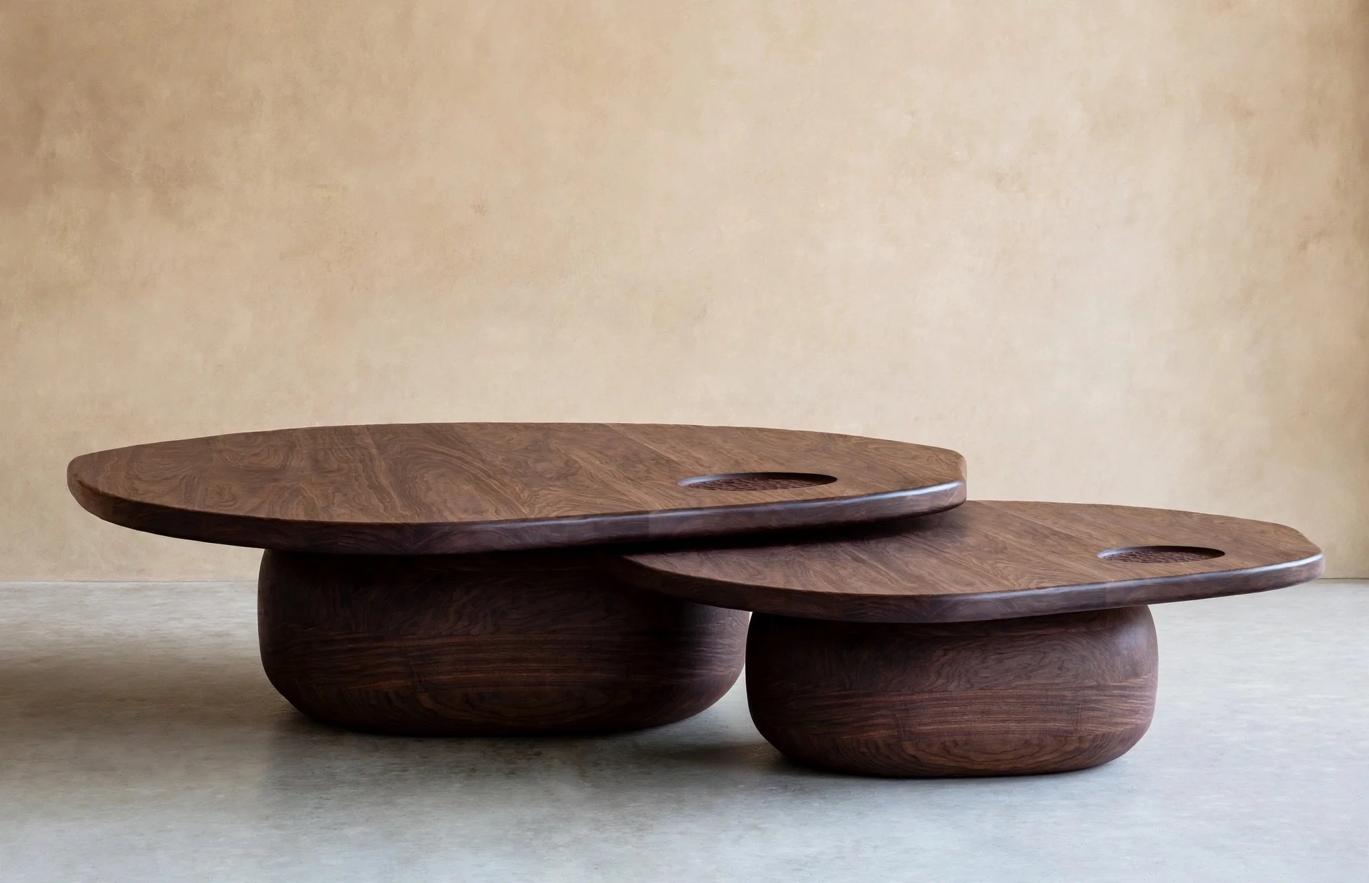 Black walnut nesting style