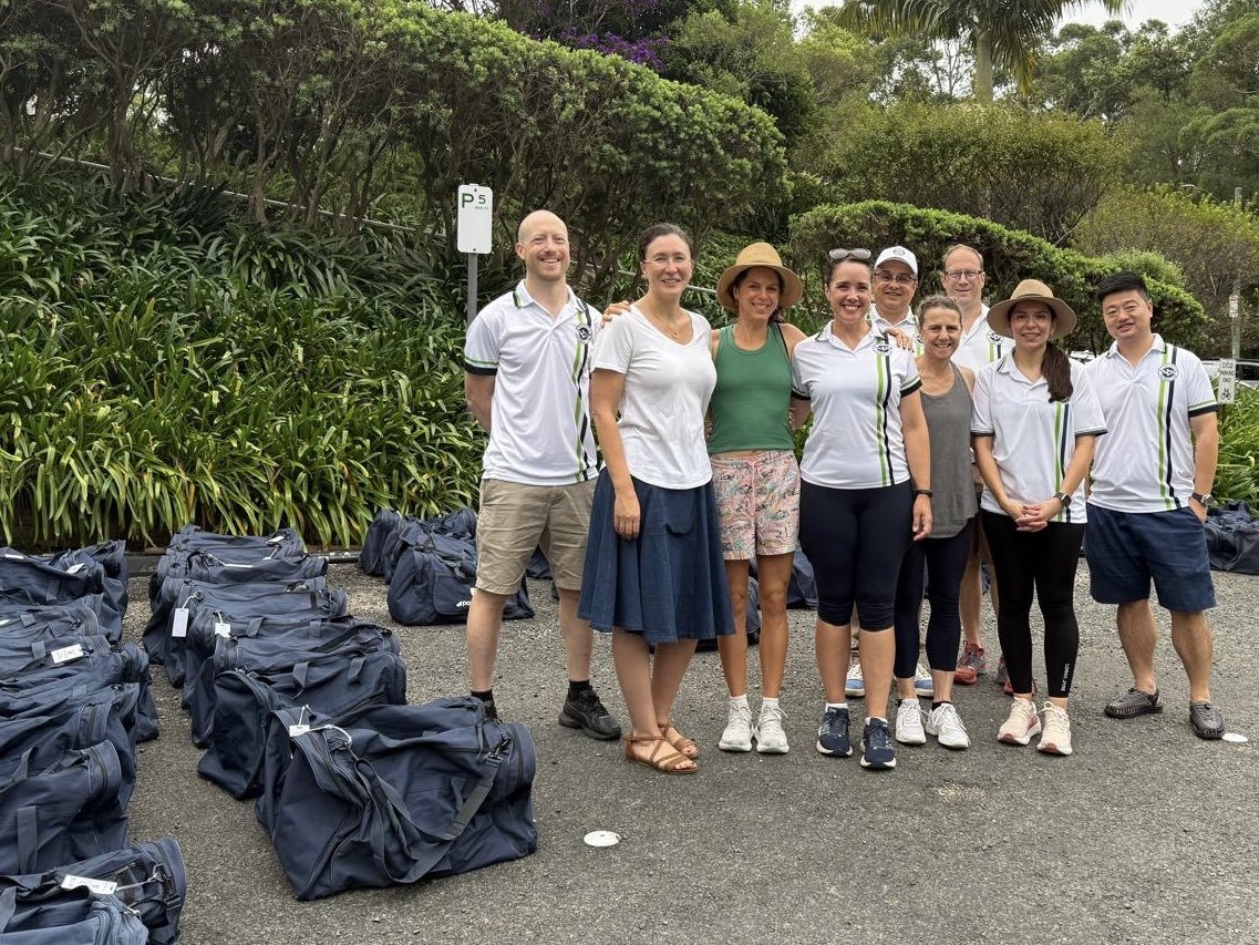 Volunteers - kitbag distribution.jpeg