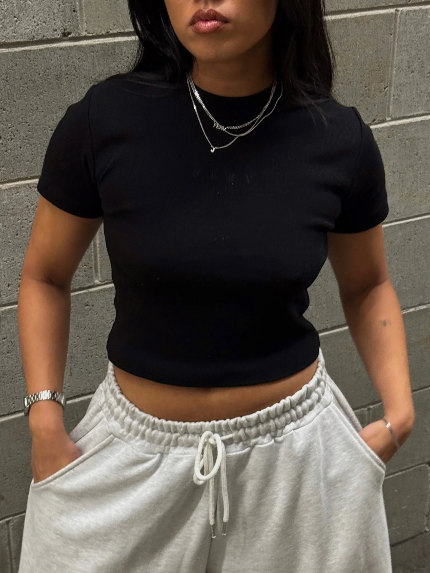 for when you want effortless but put together.
the 06. BABY TEE // online @ FERVBYJ.AU