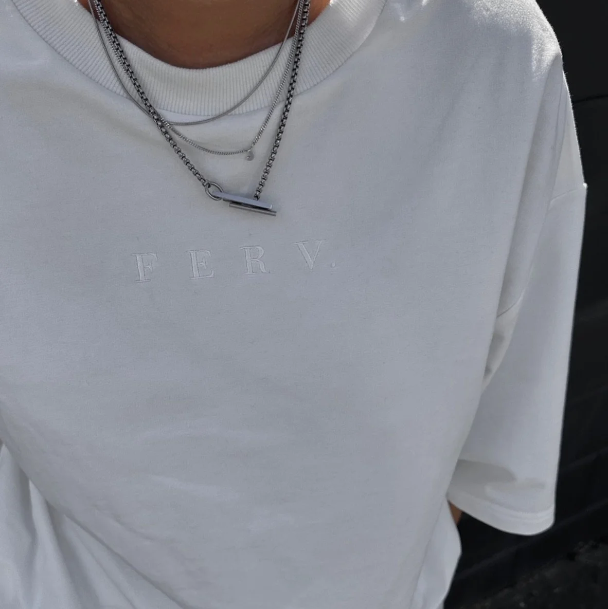 can&rsquo;t go wrong with a crispy white tee // shop the 10. TEE online @ FERVBYJ.AU