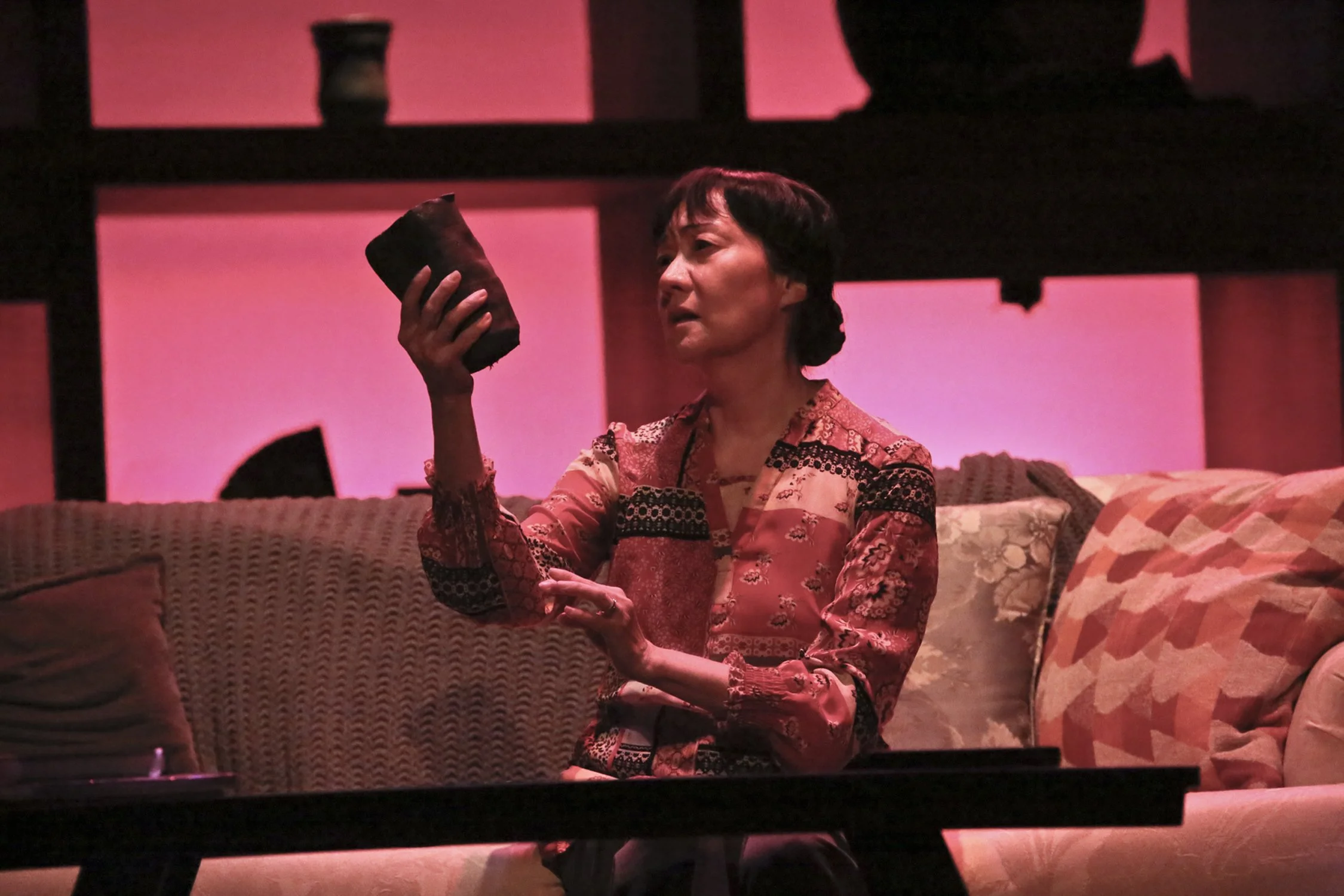 June Angela as Sumi Washington in The Robey Theatre Company and East West
Players’ production of Philip Kan Gotanda’s Yohen, directed by Ben Guillory. Photo by Michael Lamont.