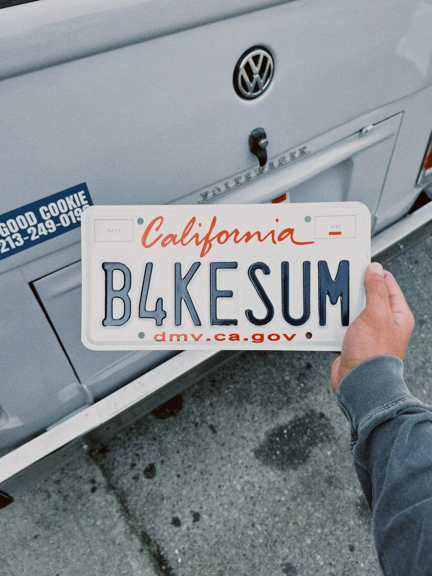TOO SLOW TO GET PULLED OVER BUT IF WE DID, WE GOTTA LET EM KNOW🗣️ NEW NAME TAG FOR THE NEW YEAR! #bakesomenoise