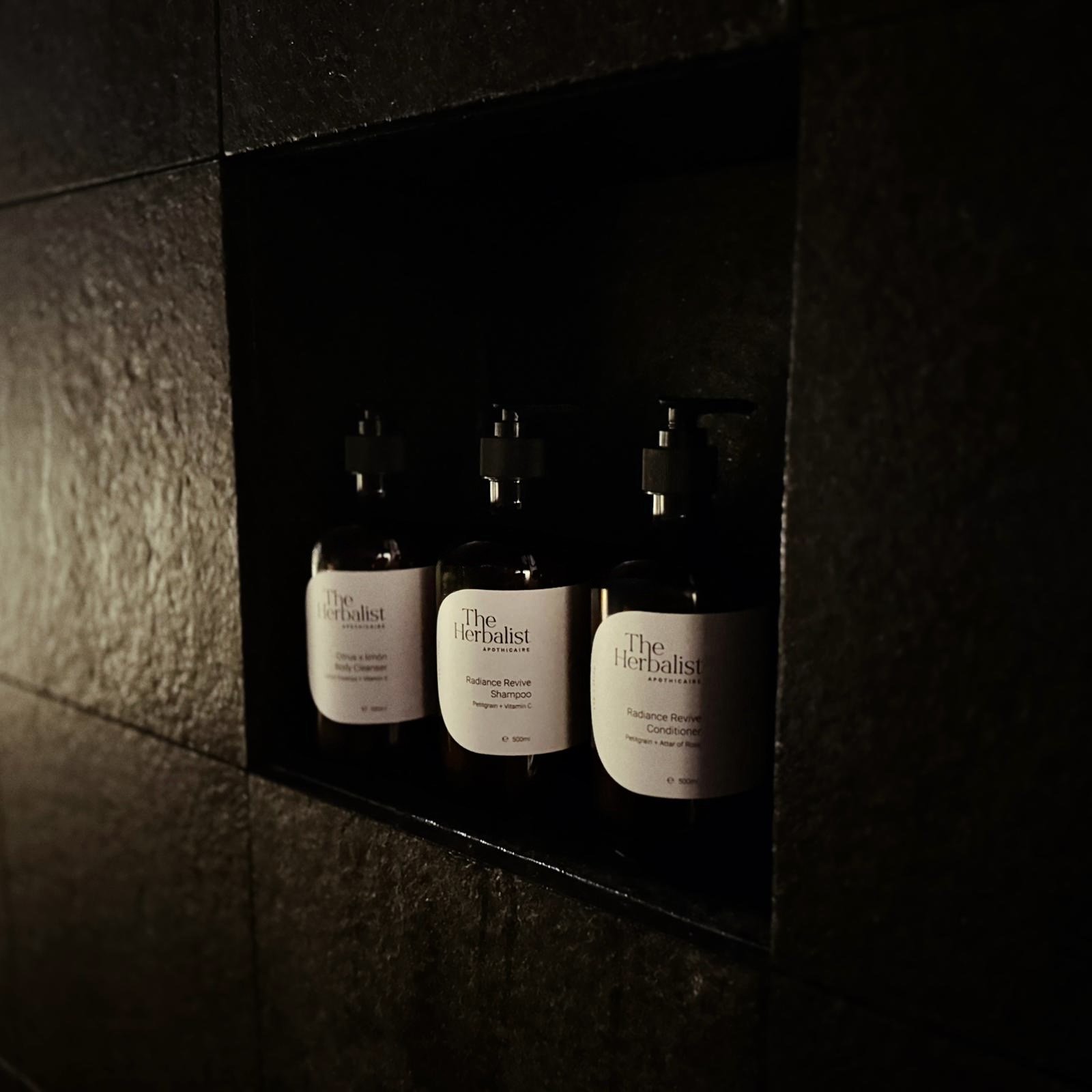 Hotel + Spa Radiance Revive Conditioner