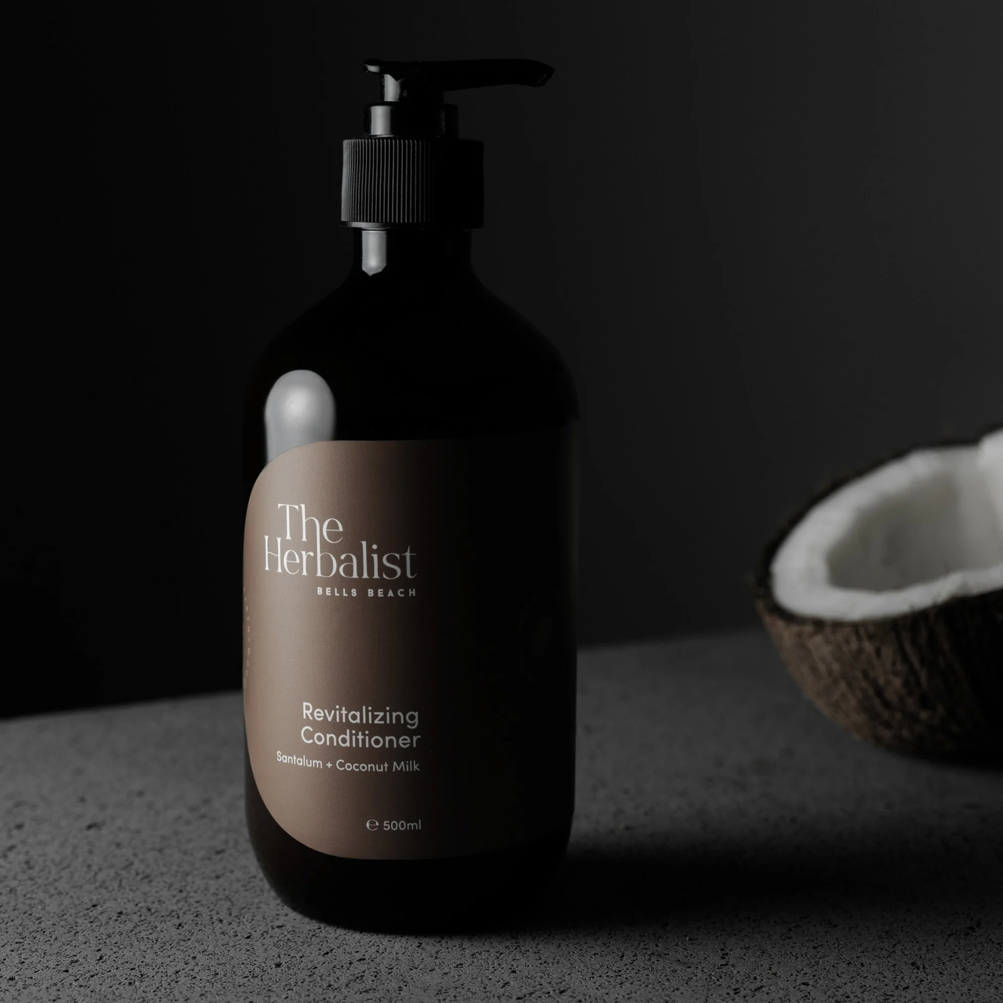 Revitalizing Conditioner Santalum + Coconut Milk