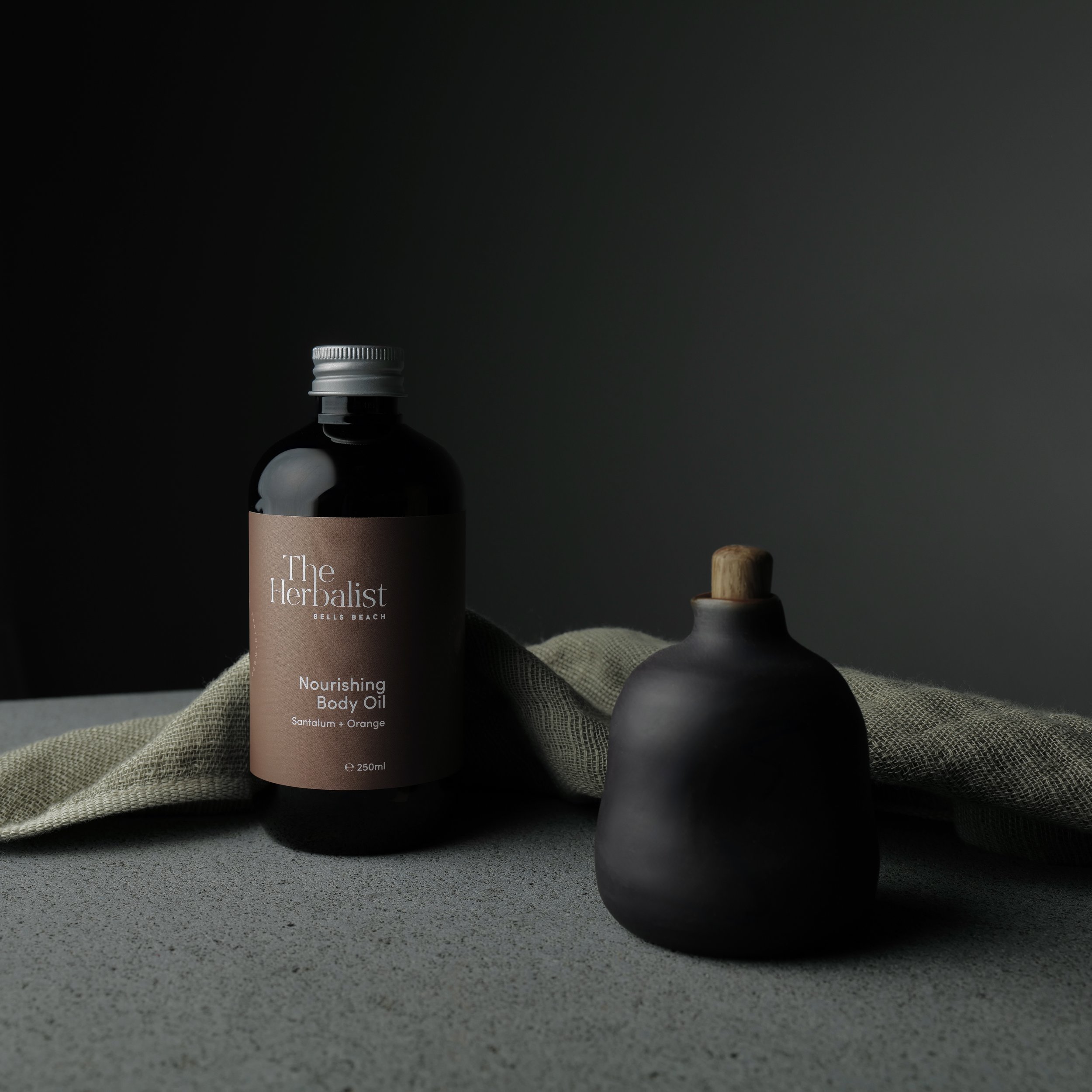 Nourishing Body Oil with Santalum + Orange