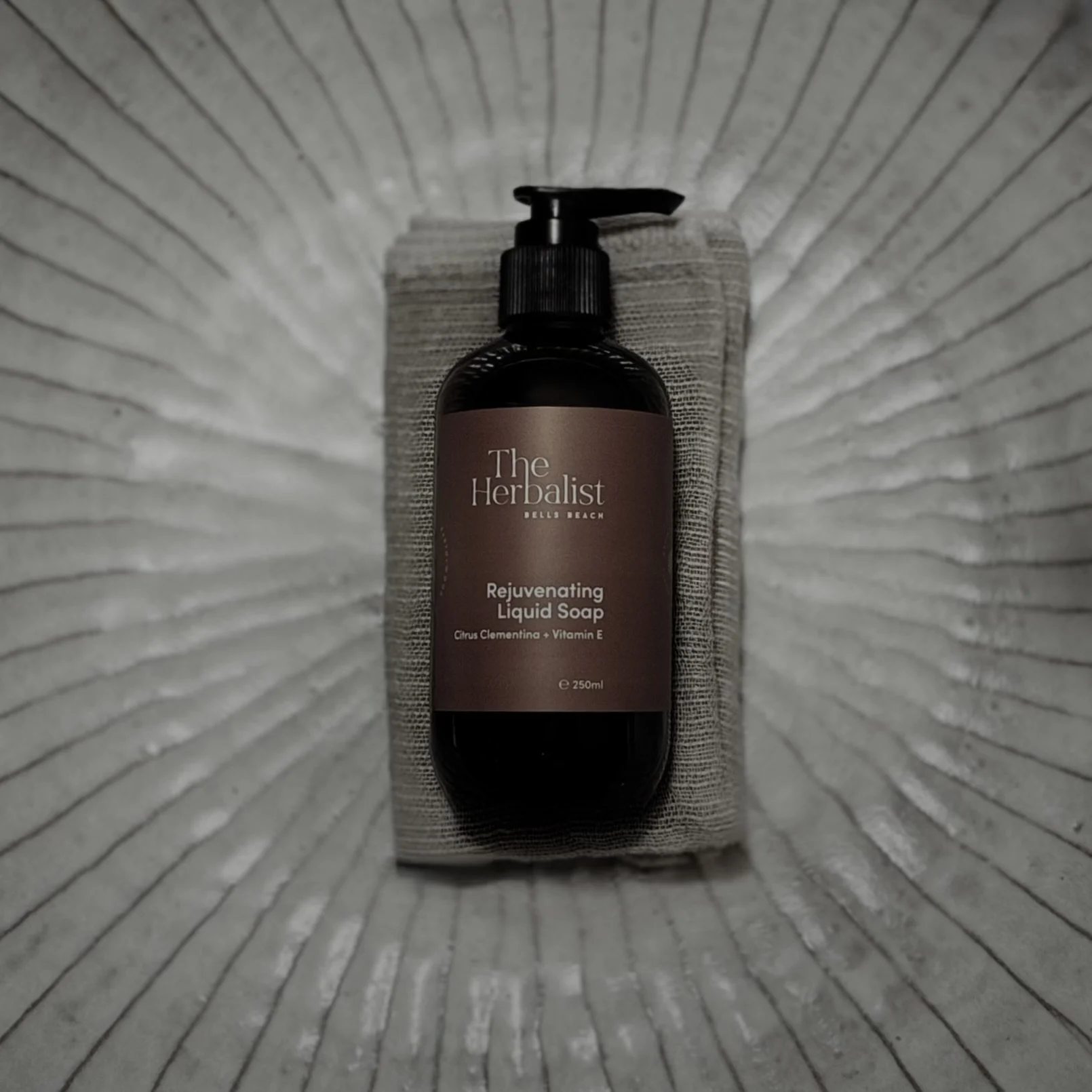 Rejuvenating Liquid Soap with Citrus Clementine