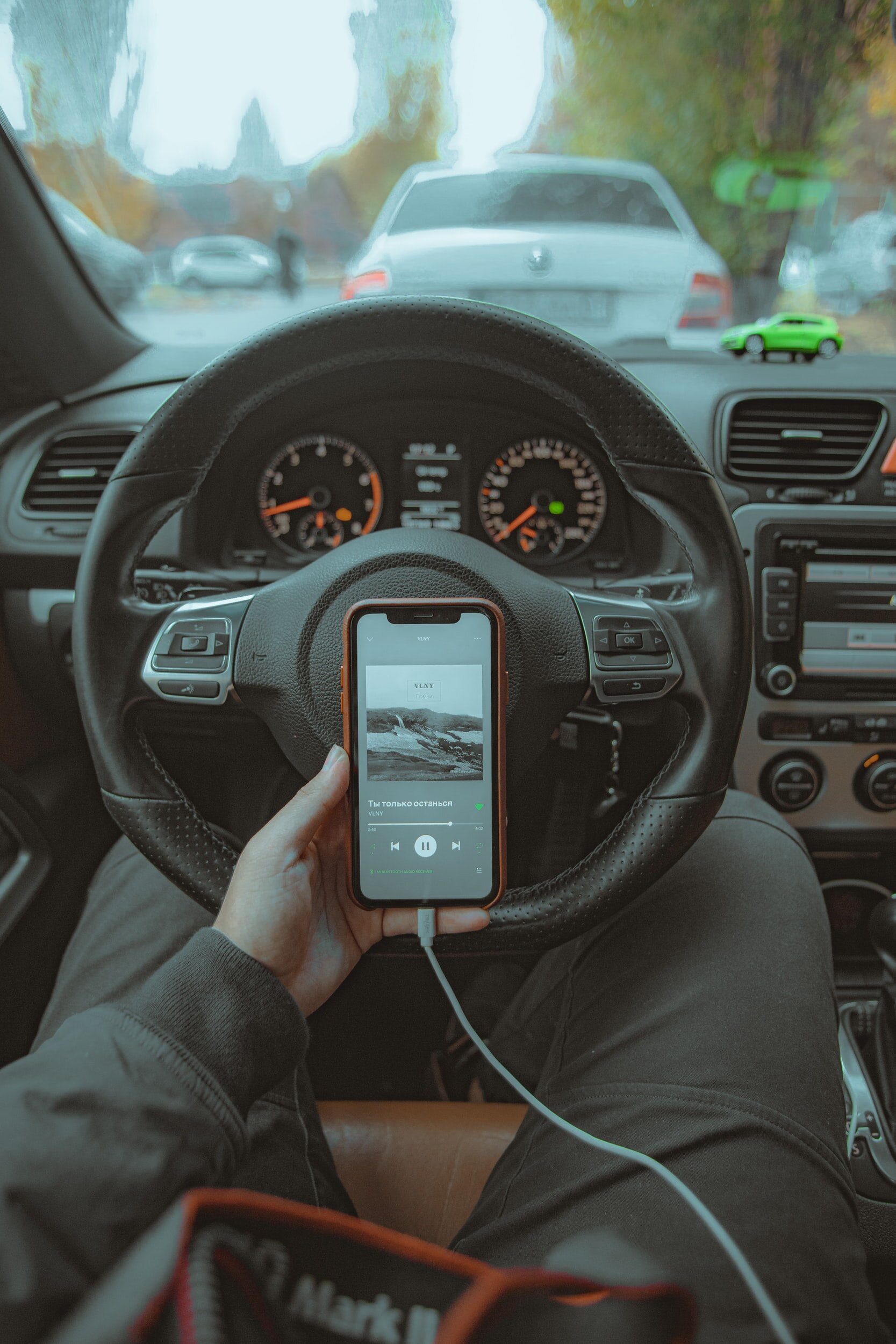 cell-phone-while-driving