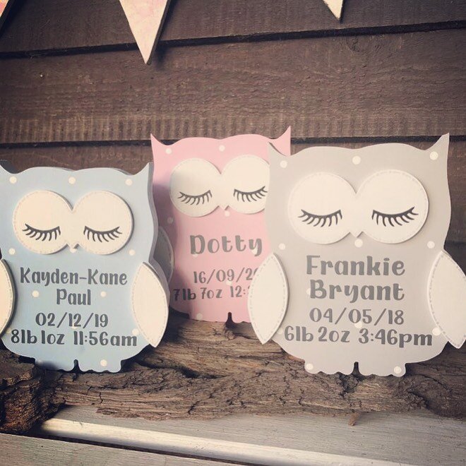 H A N D M A D E 🍑.
.
Personalised cute wooden owls 🦉.
.
Perfect thoughtful gift for a newborn baby or a first birthday.
.
Click link in bio &gt;handcrafted&gt;personalised.
.