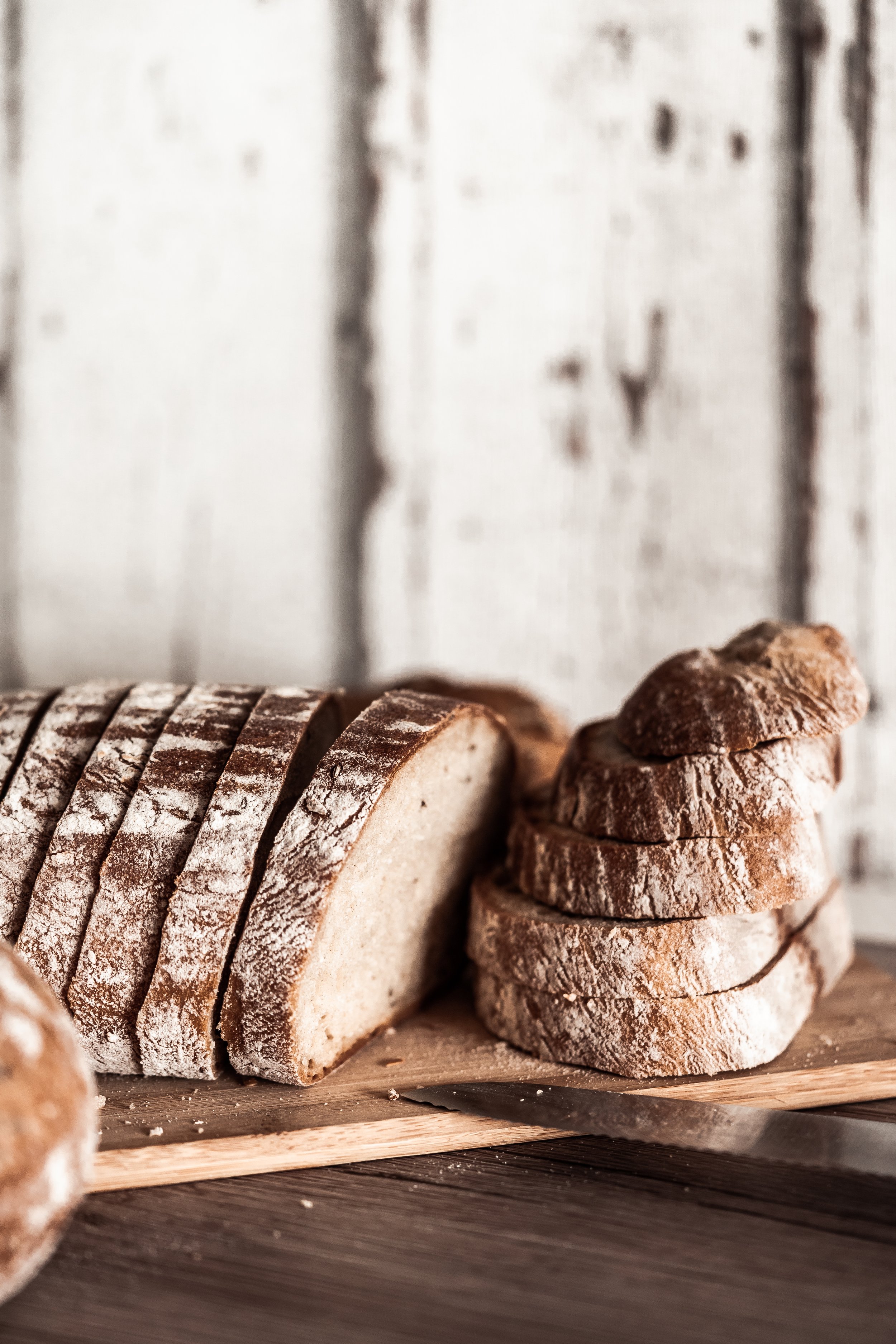 slices-of-bread-vertical-picjumbo-com.jpg