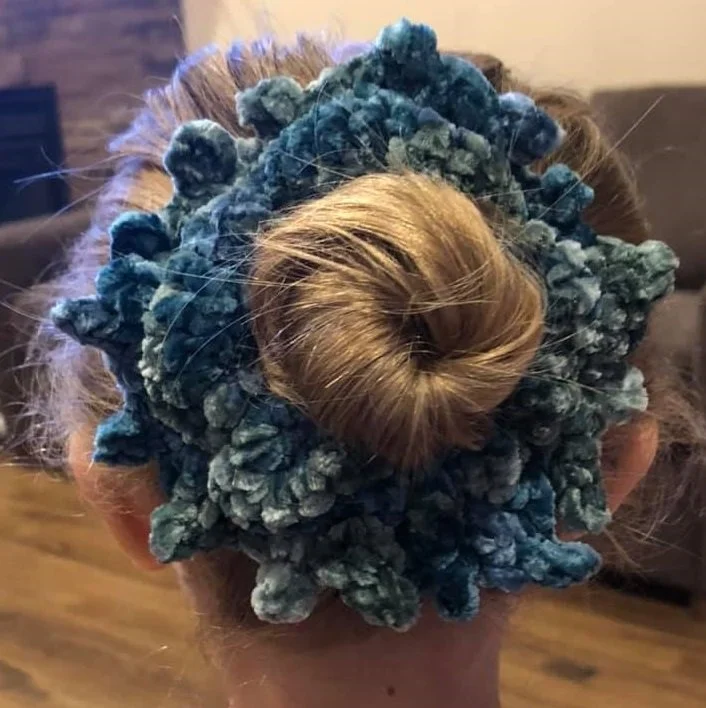michelle head scrunchie.jpg