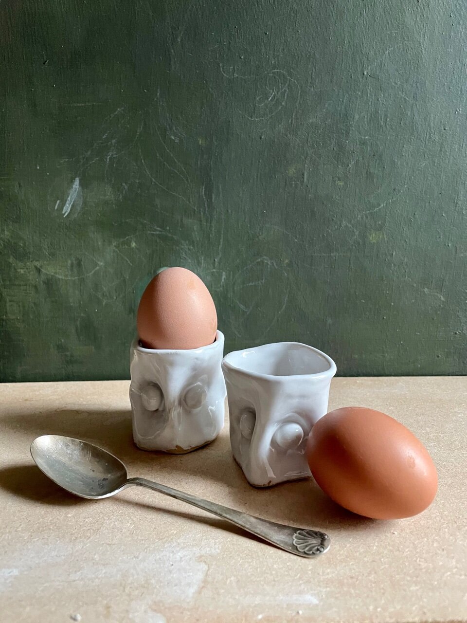 EGG CUP WHITE GLOSS.jpg