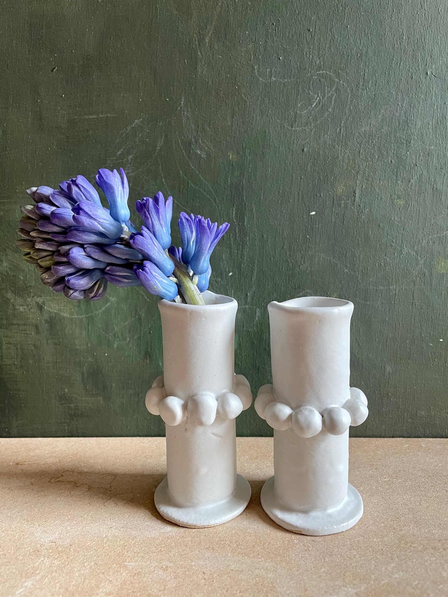BUD VASE BALL NECKLACE MATTE WHITE.jpg