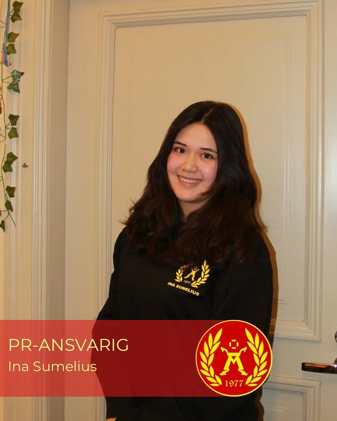 &Aring;bolands Nation presenterar PR-chefen f&ouml;r &aring;ret 2026!

Hej jag heter Ina och fungerar i &aring;r som &Aring;sNas PR-chef. Jag &auml;r 20 &aring;r och kommer fr&aring;n Pargas. Cell- &amp; molekyl&auml;rbiovetenskaper studerar jag och 