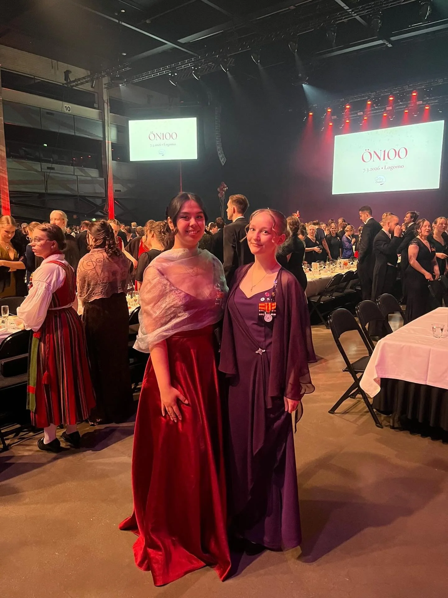 Under veckoslutet var ordf&ouml;rande Kayla Henriksson och vice-ordf&ouml;rande Carmela Wikstr&ouml;m och reppa p&aring; &Ouml;sterbottniska Nationens 100&aring;rs jubileumsfest!

Dessutom var n&aring;gra fr&aring;n styrelsen och arbetade p&aring; de