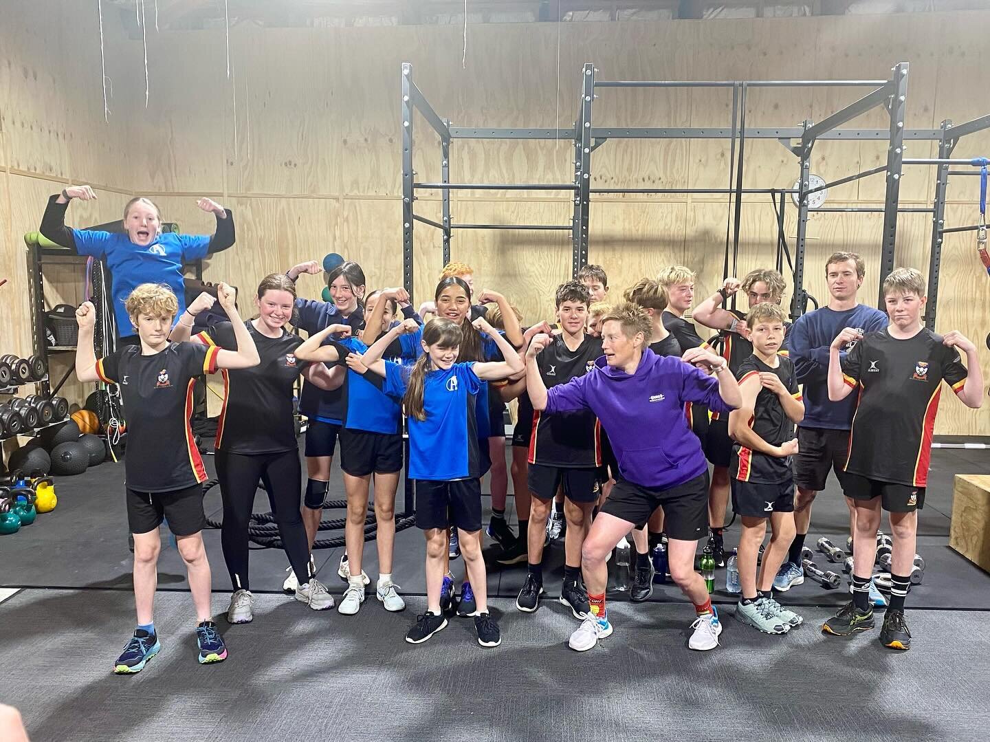 What a awesome morning at BLAST 💥

A massive mihi to Teresa at @nrgalexandra for taking the team through an intense circuit workout 💪🏼🏋️&zwj;♂️🥵 Our rangatahi will be fighting fit for the Longest Day next week! 💥