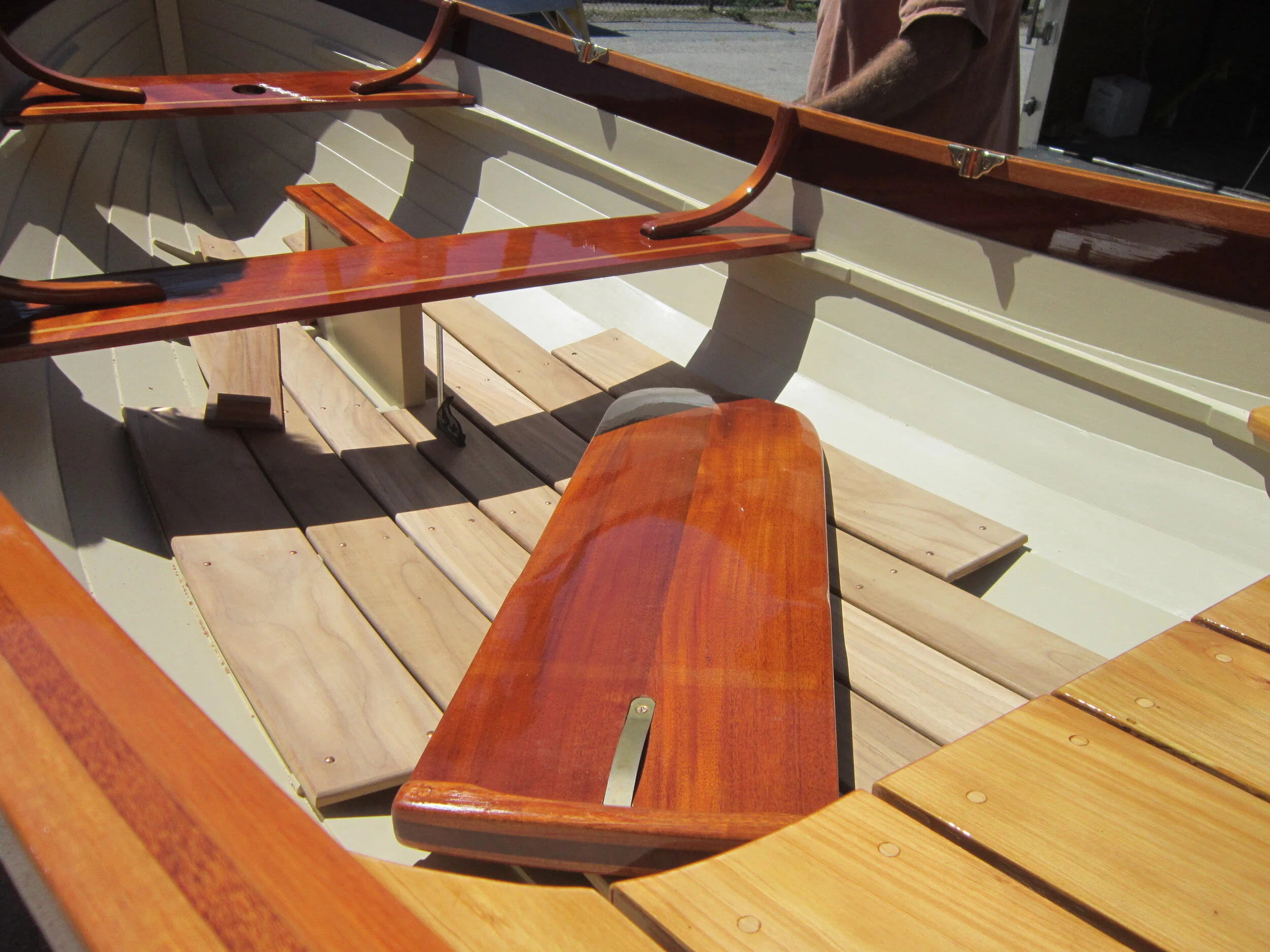 Custom construction of traditional dinghy