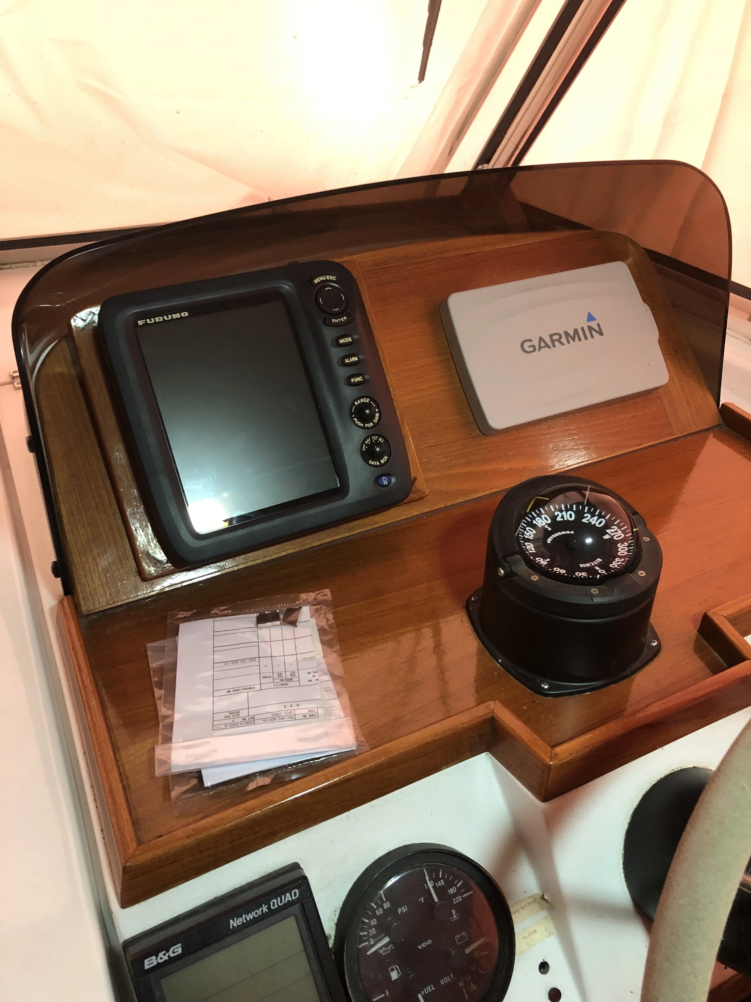 Maineship Pilot navigation station upgrade