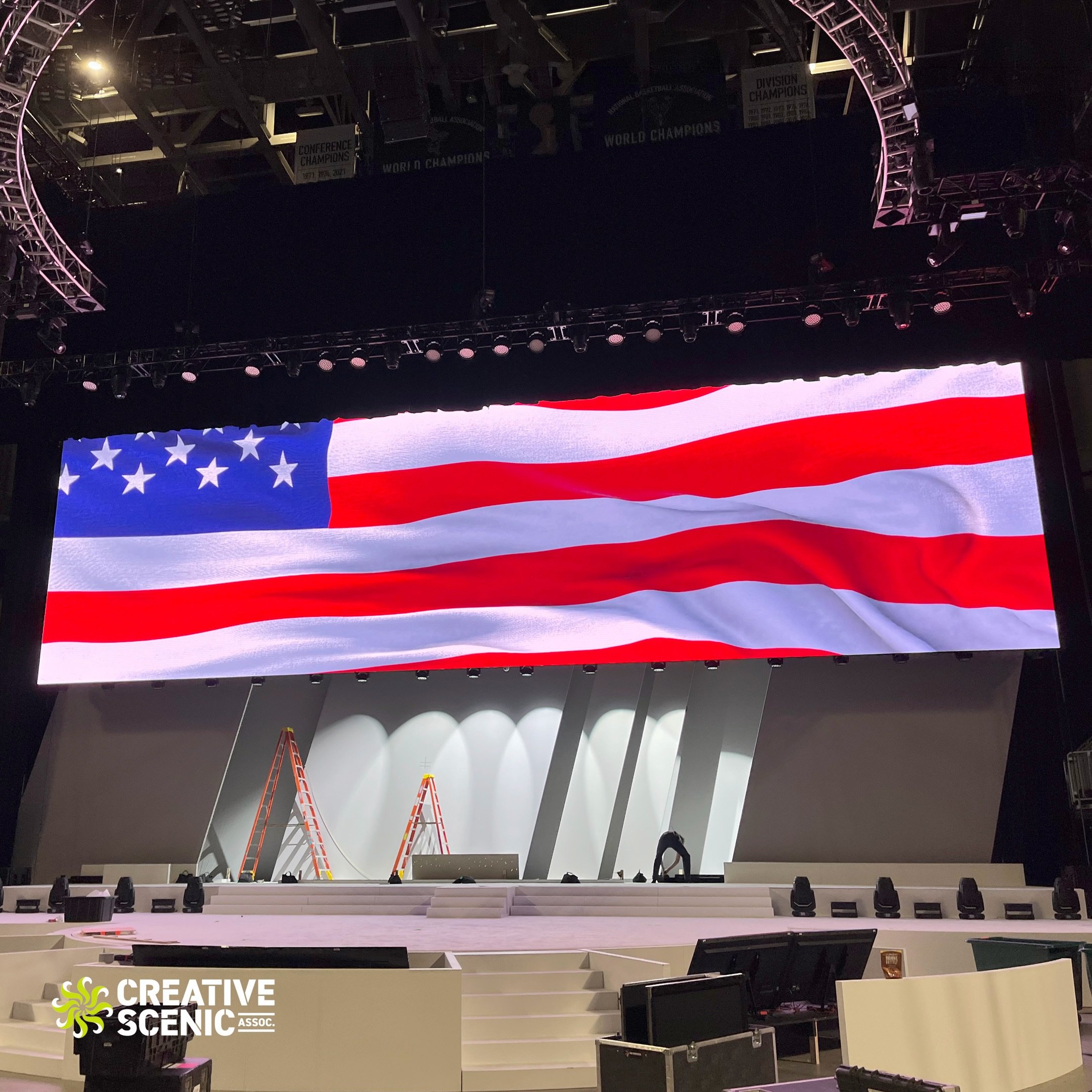Only in this country could we have as much success doing what we love, the freedom to pursue the kind&nbsp;of projects and events we want to be part of, and work with some of the greatest people in the world. Happy Birthday America! 🇺🇸

#scenicfabr