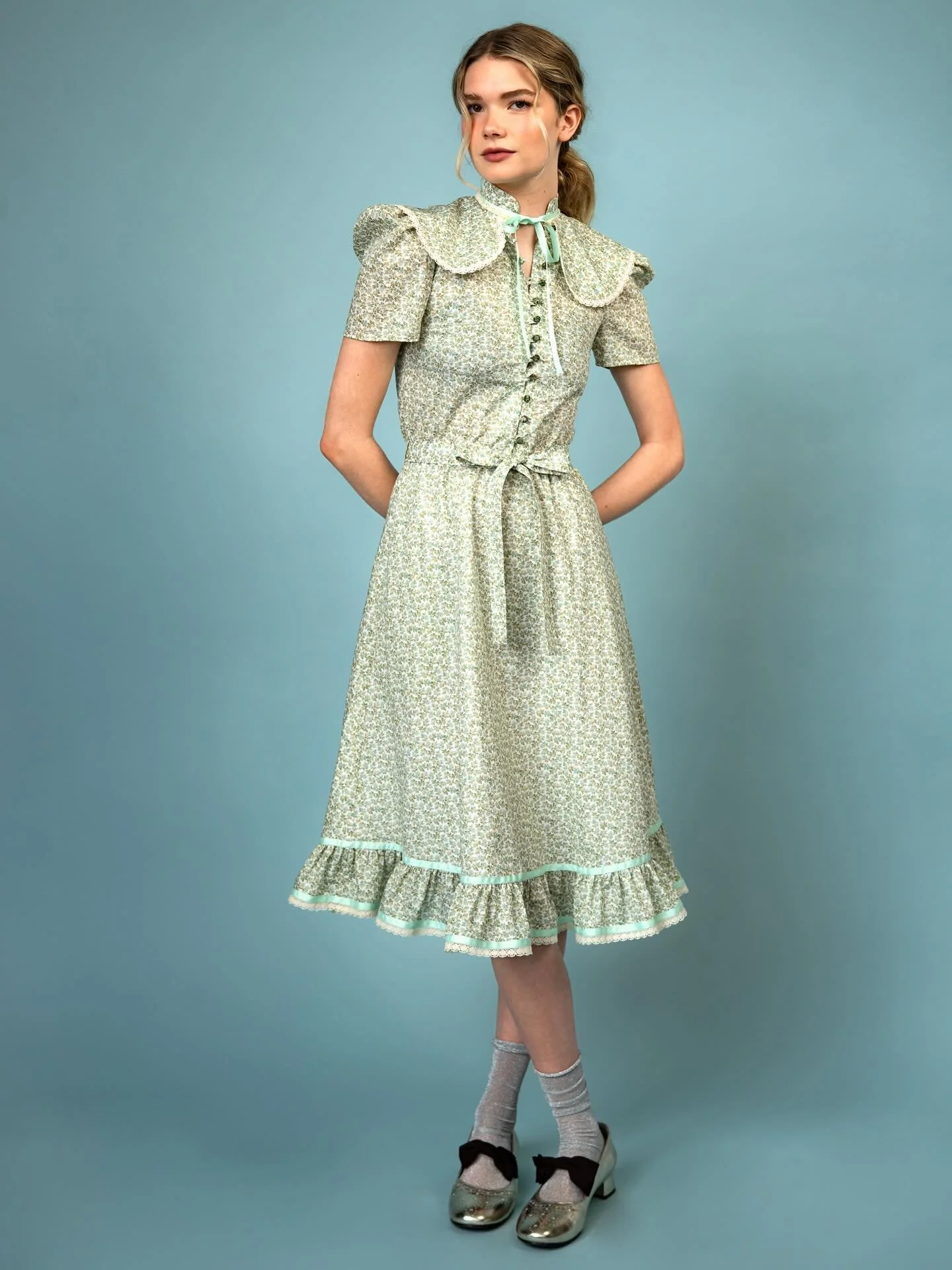 @o_pioneersuk 
@merchant_andthe_muse 
@ediepearll 
H&amp;MUA @louiseheywoodmakeup 

❤️

#fashionshoot #hairandmakeup #londonohotoshoot #freelancehairandmakeup #effortlessbeautylooks #modernmakeuplooks