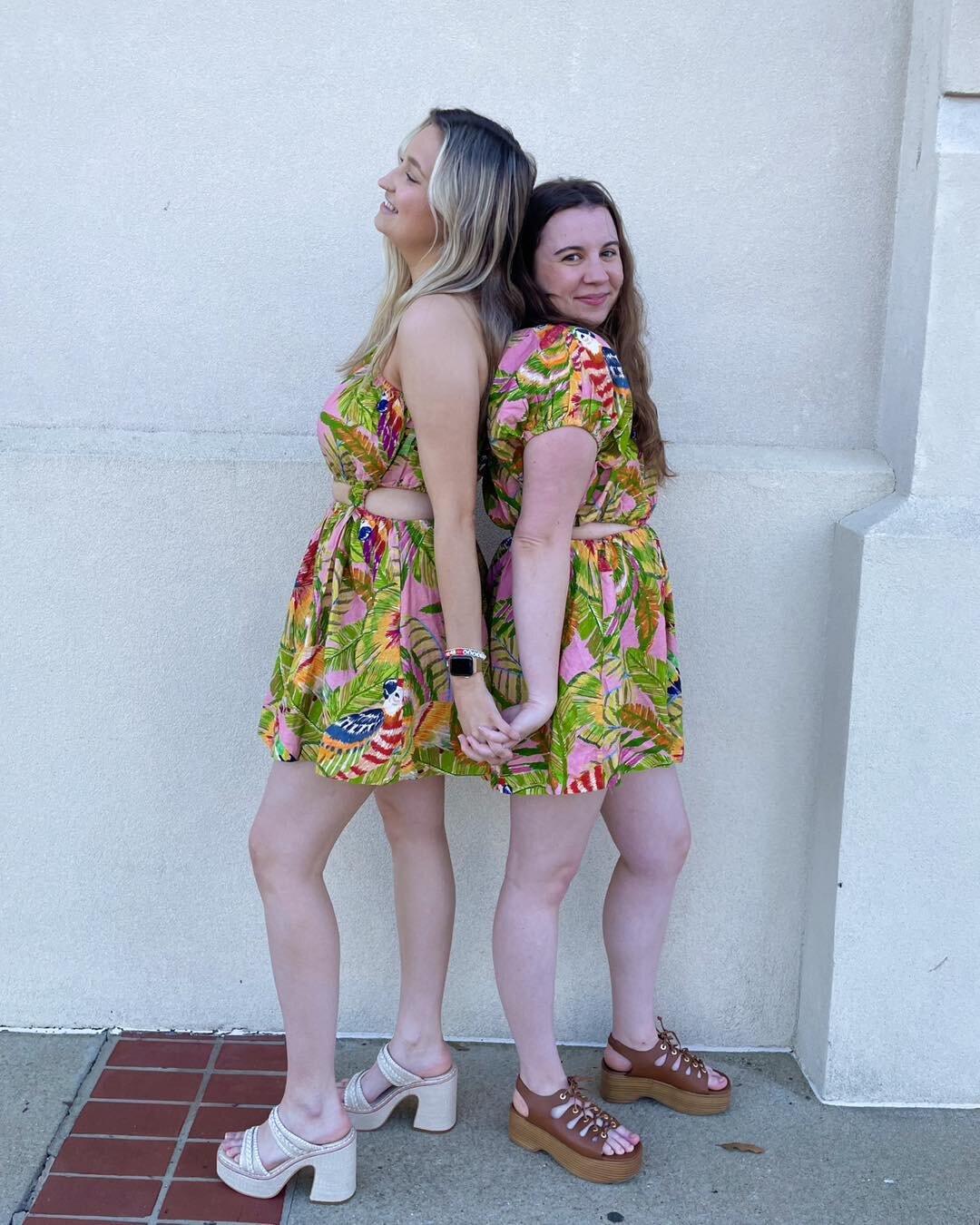 Double trouble 👯&zwj;♀️ Tag your bestie you&rsquo;d twin with 🫶🏼
&bull;
&bull;
&bull;
#moderaleigh #consignmentboutique #designerresale #thrifted #trending #raleighnc #shoplocalraleigh #shopsmall #womenownedbusiness #luxurylovers #designer #luxury