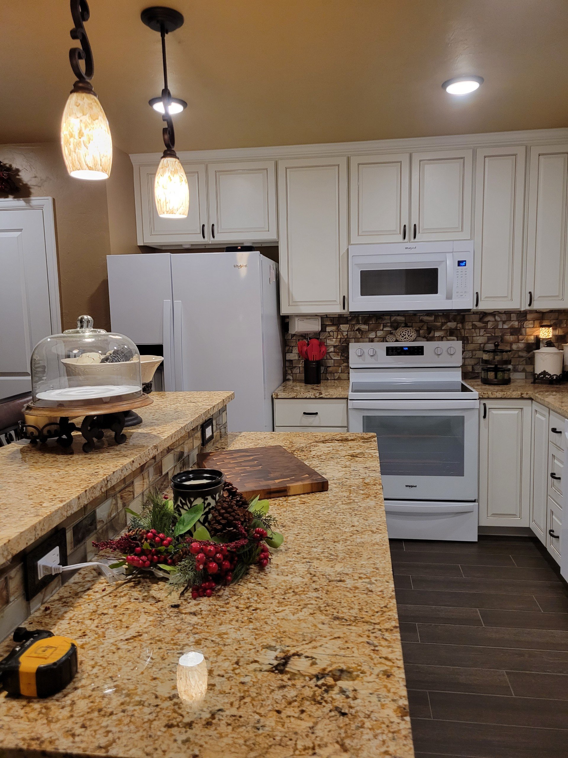Kitchen_1.jpeg