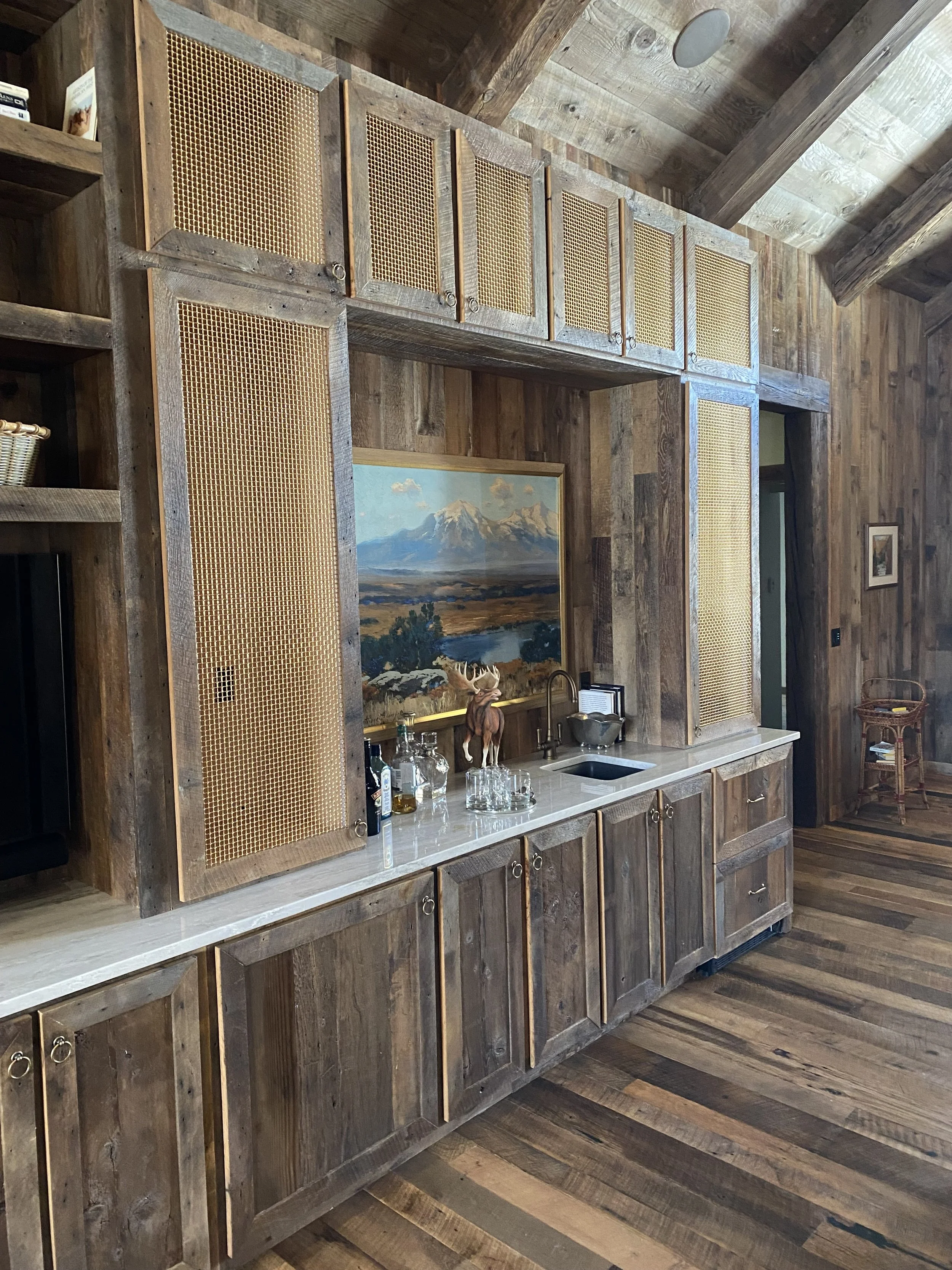 Rustic Cabin Wetbar.jpeg