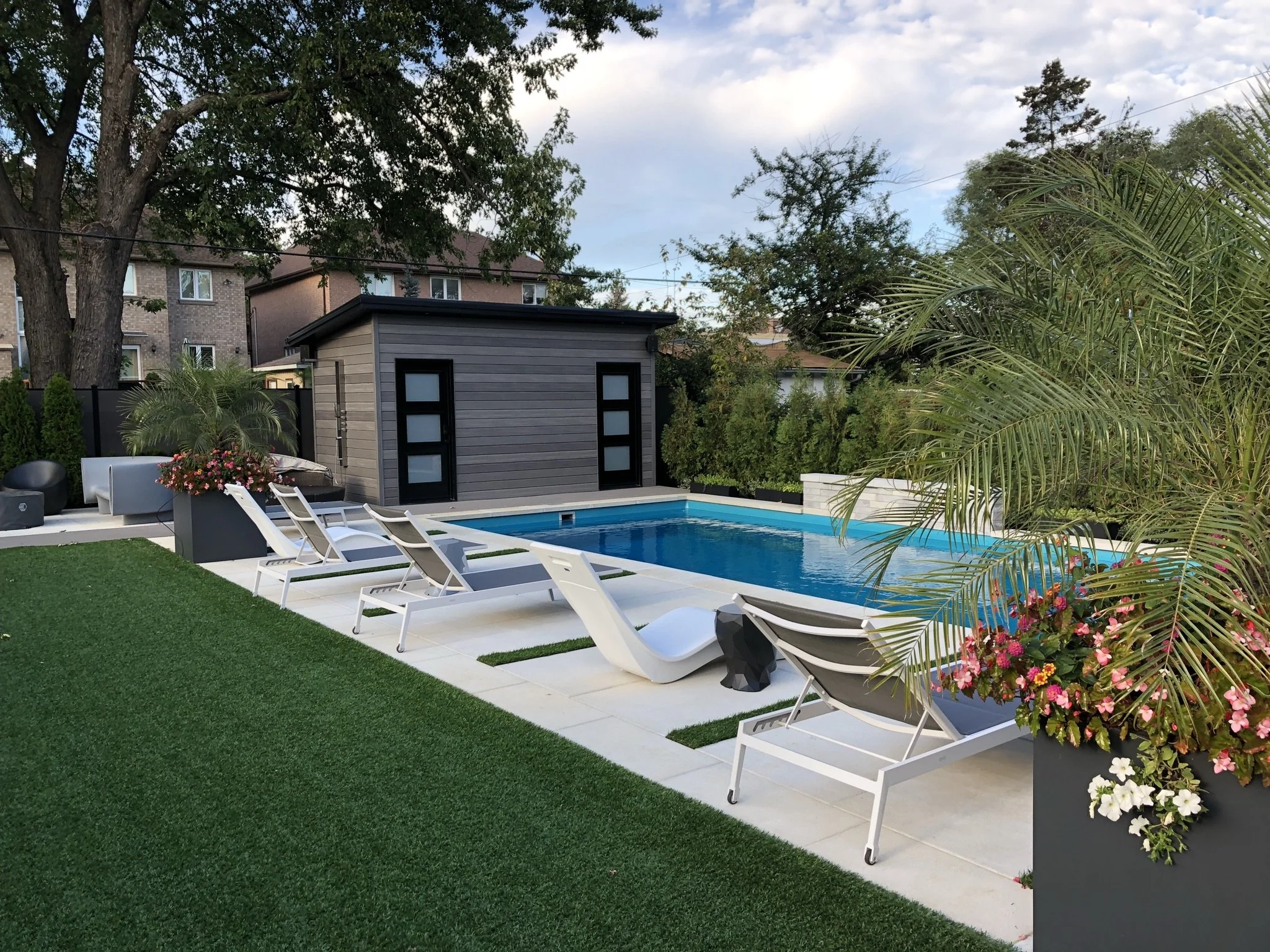 Contemporary Resort At Home