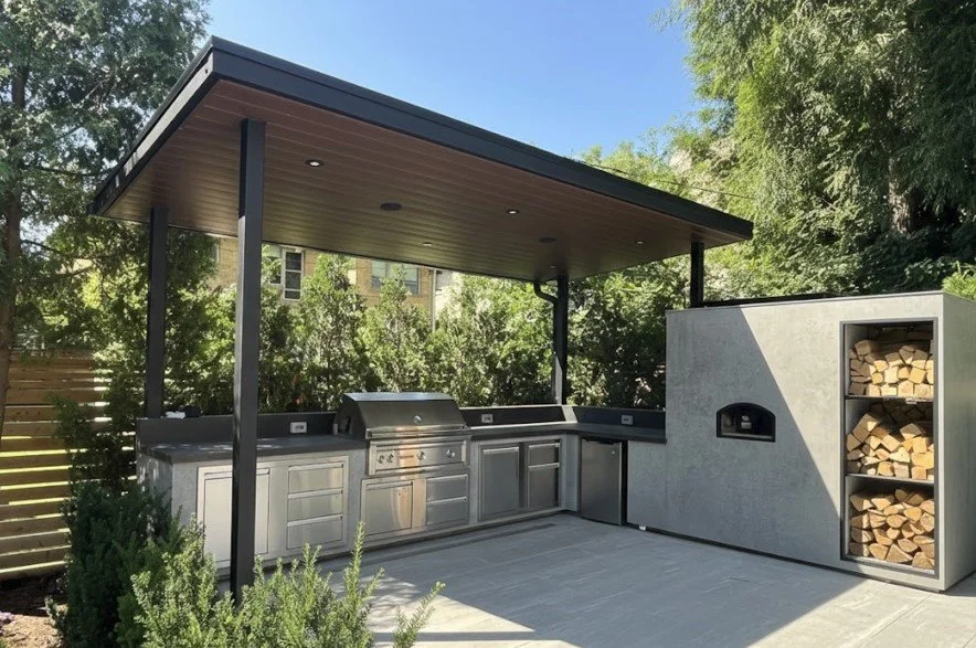 Integrated Outdoor Kitchens and Spaces