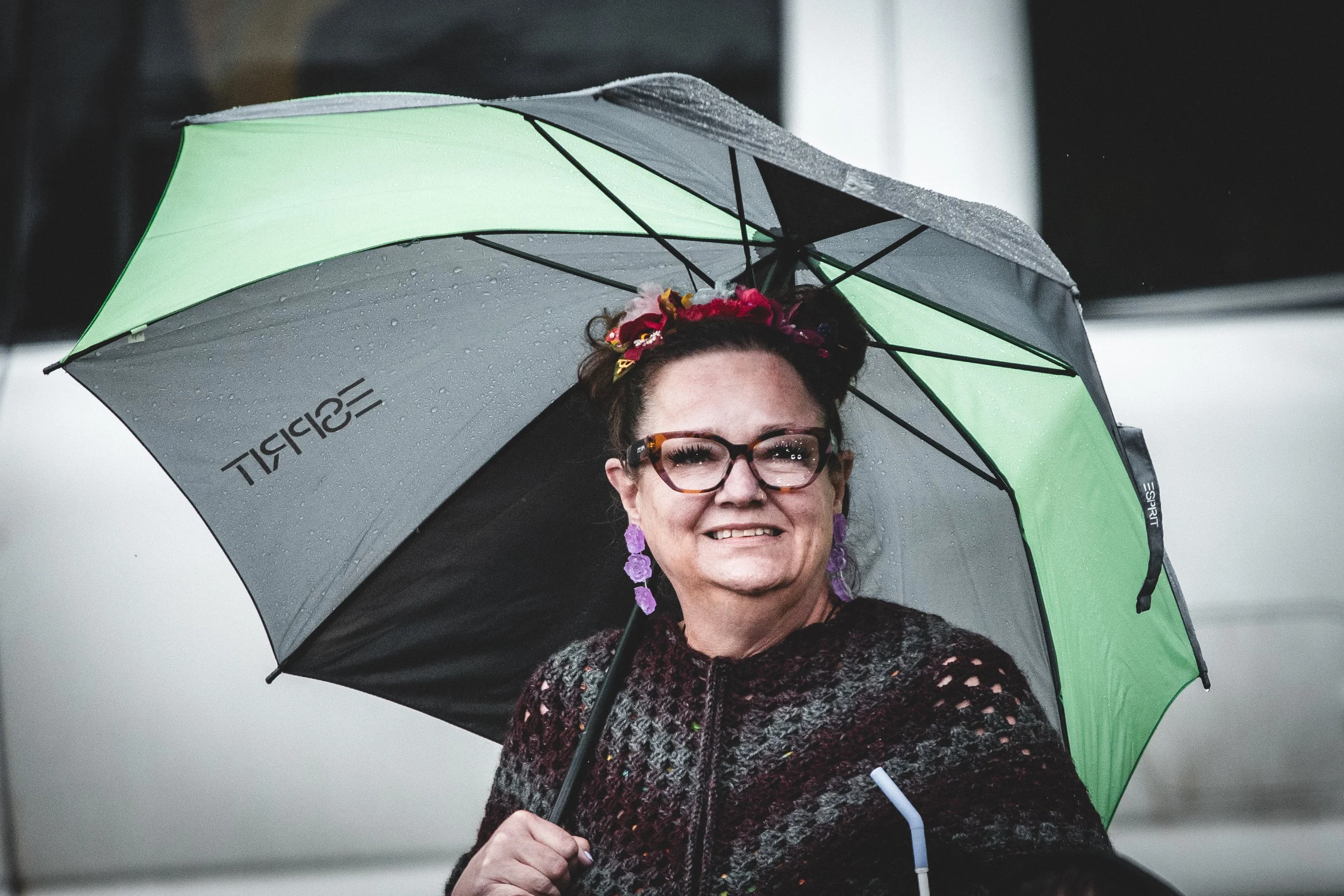 Audience 60 Lady with Umbrella-5133.jpg