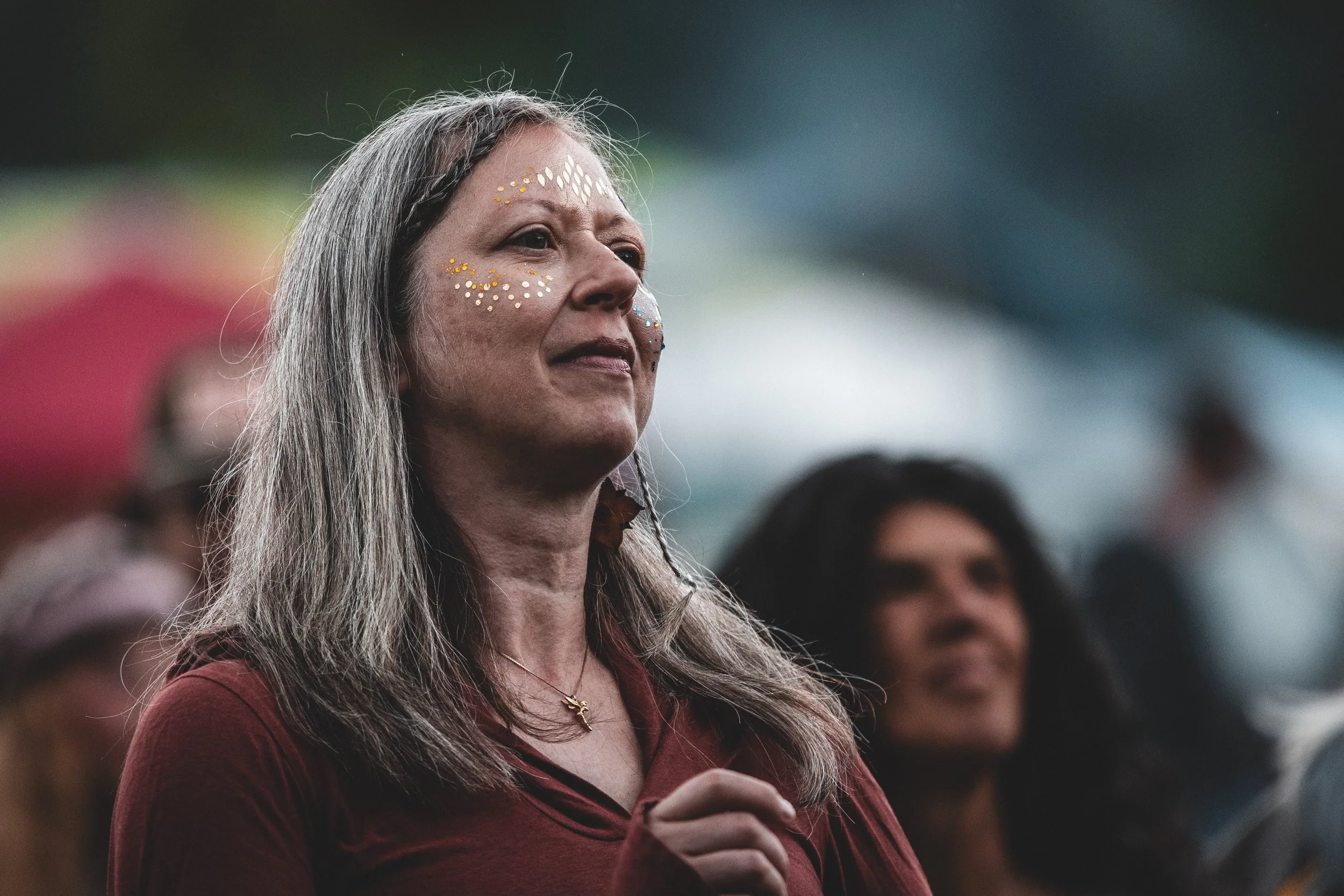 Audience 33 Lady Listening-4920.jpg