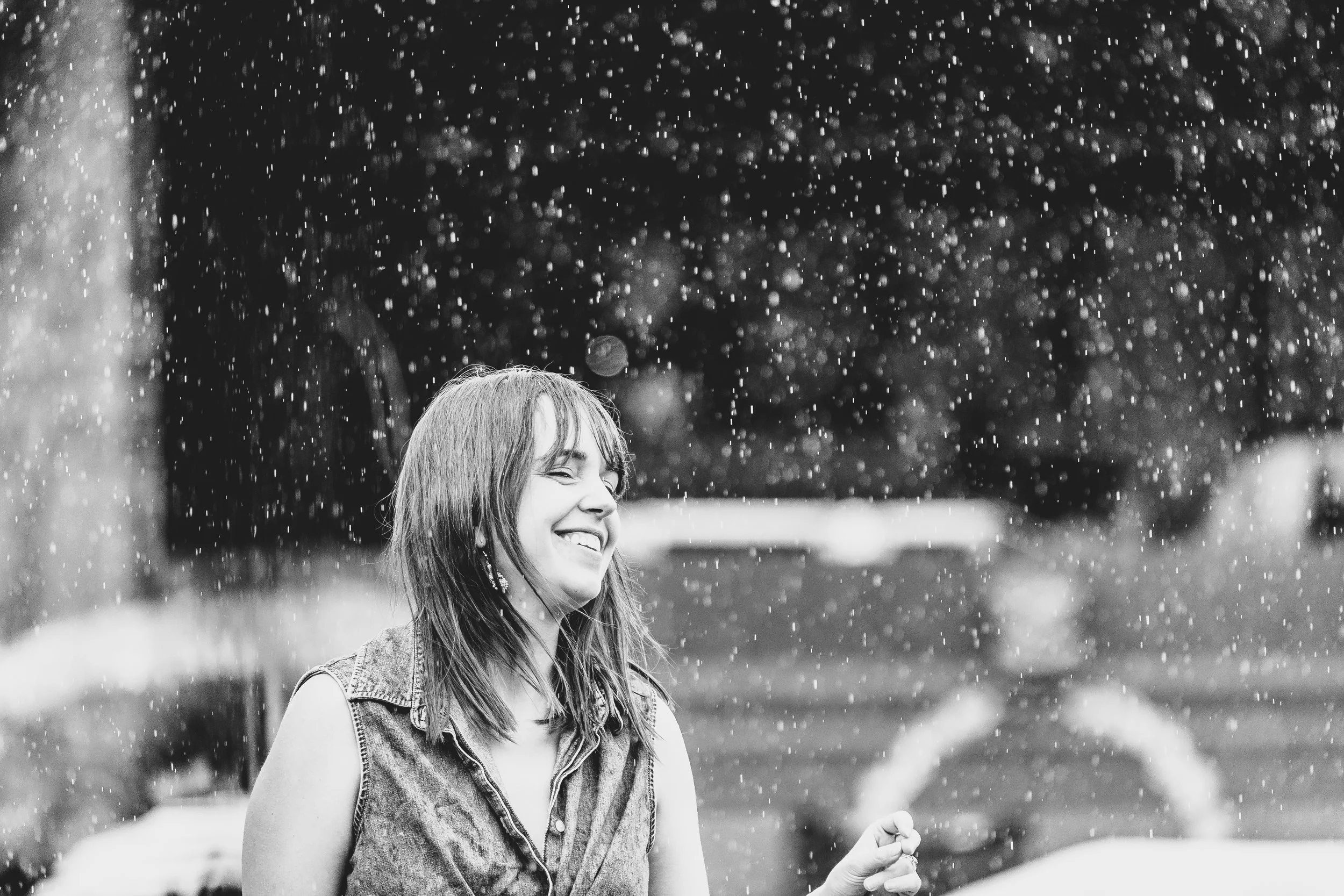 Audience in the rain 2-4259.jpg