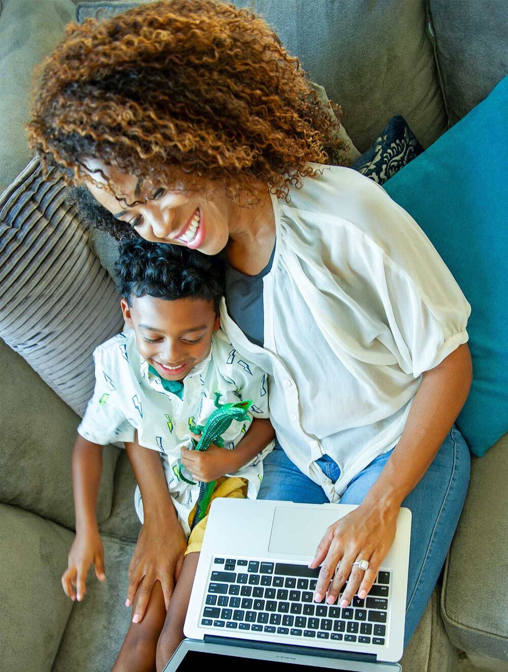 Mom-Son-Laptop-Sofa.jpg