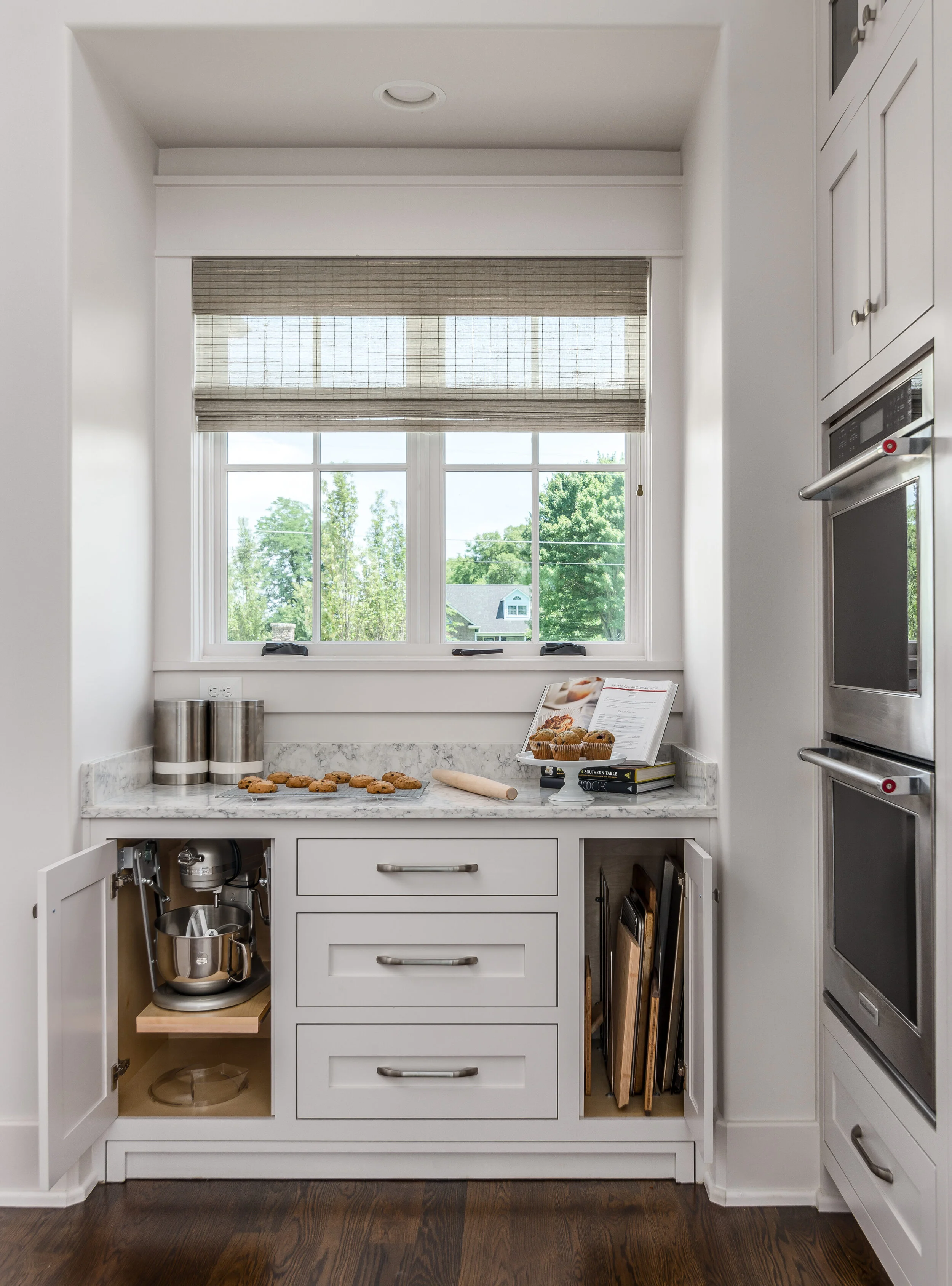 Kitchen baking center