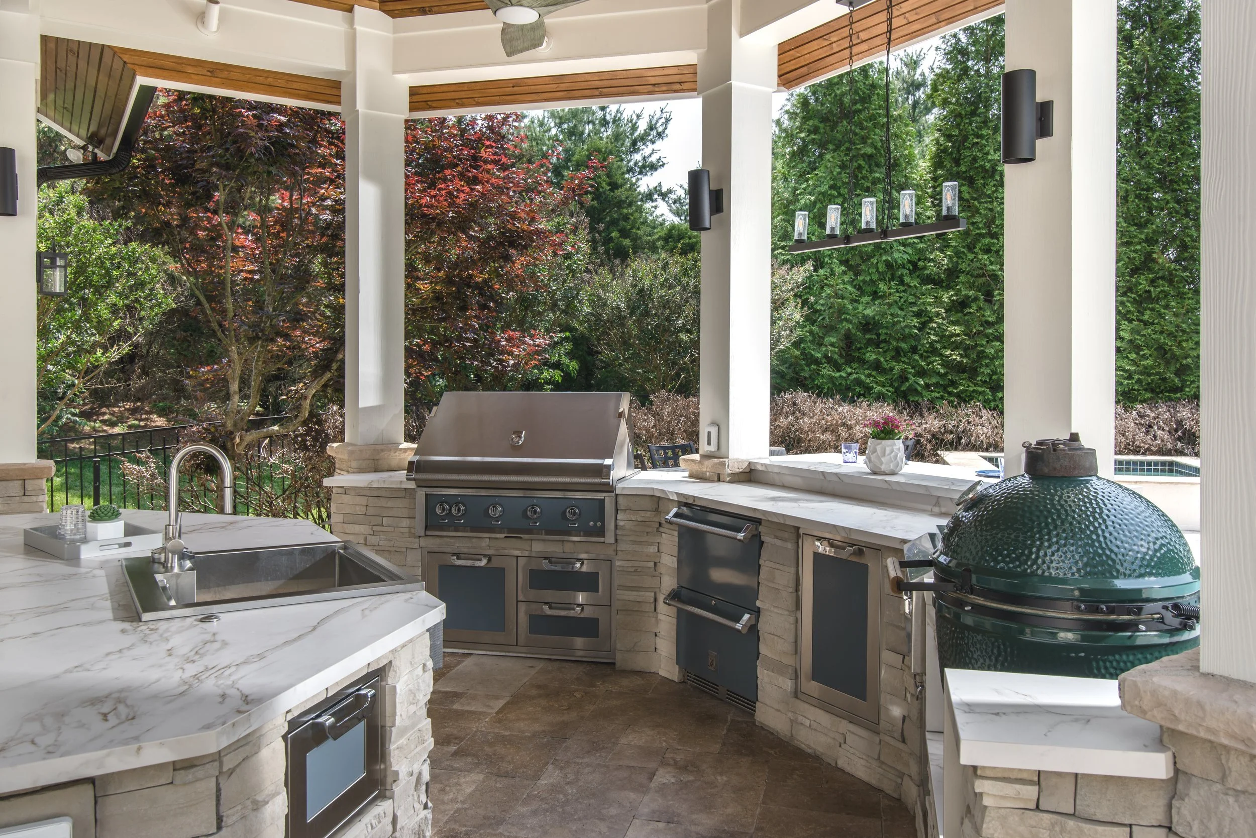 Outdoor kitchen