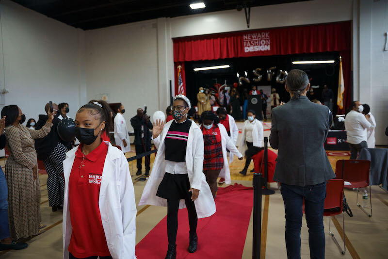 fashion-design-ribbon-cutting-2021-7.jpeg