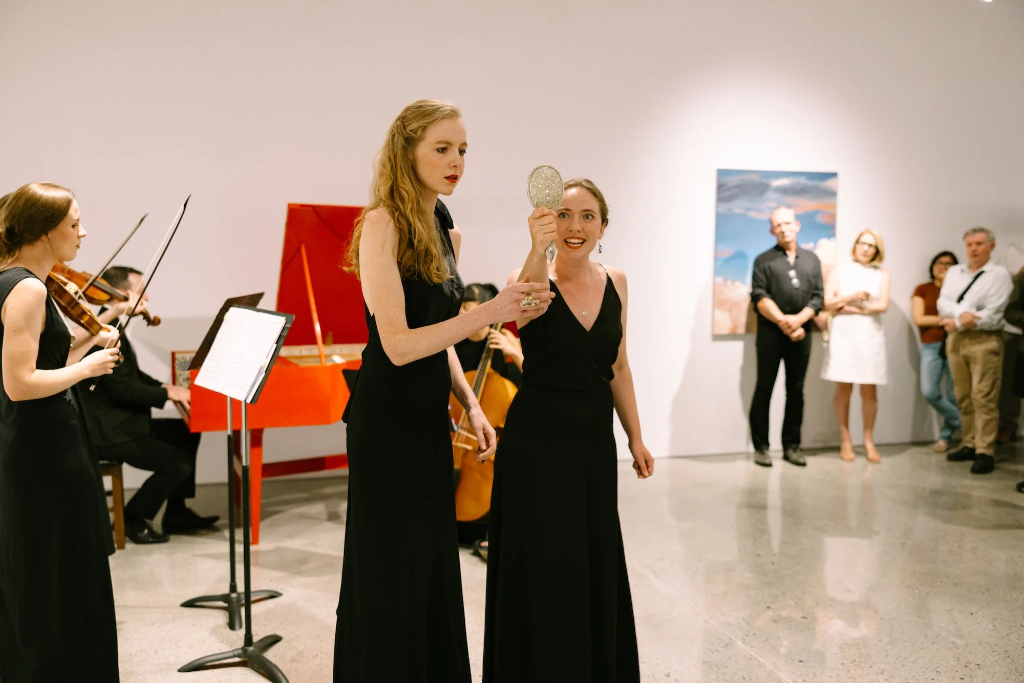 Bonnie de la Hunty (soprano, playing ‘Semele’) and Olivia Sanders-Robinson (mezzo-soprano, playing ‘Juno’), in John Eccles’ opera ‘Semele’, April 2024. Preview performance at exhibition opening by Moira de la Hunty at Stala Contemporary.