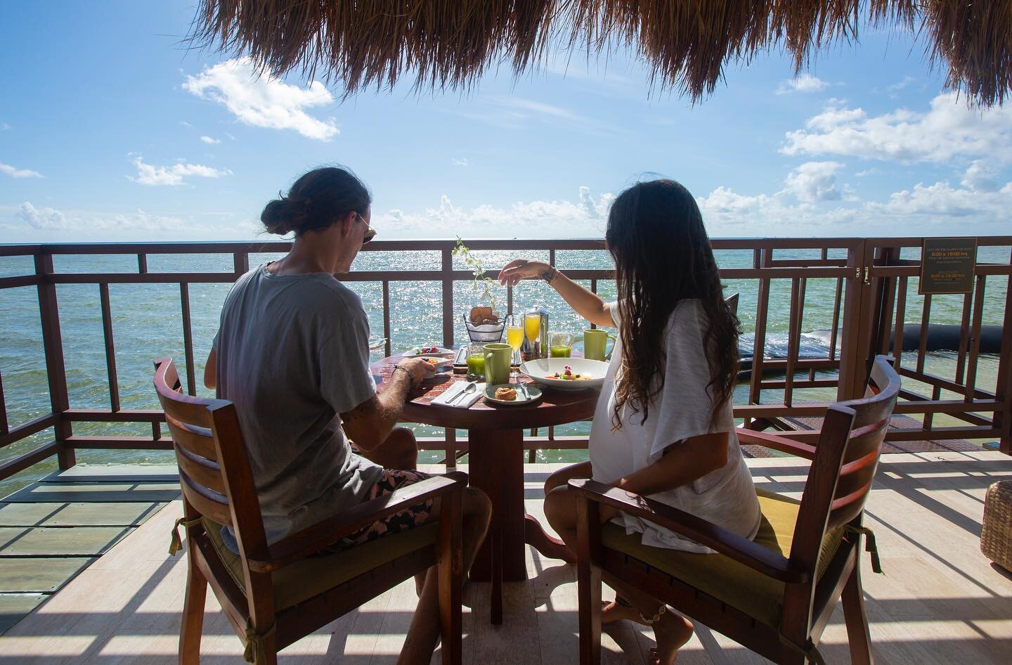 Food tastes better when it&rsquo;s all inclusive ! 

Take advantage of room service or try one of the six restaurants featuring cuisines from all around the world at El Dorado Maroma

 
💃🏽 &amp; 📸 @thebrookedavis 
🗺 @eldoradoresorts 

#wishtowand