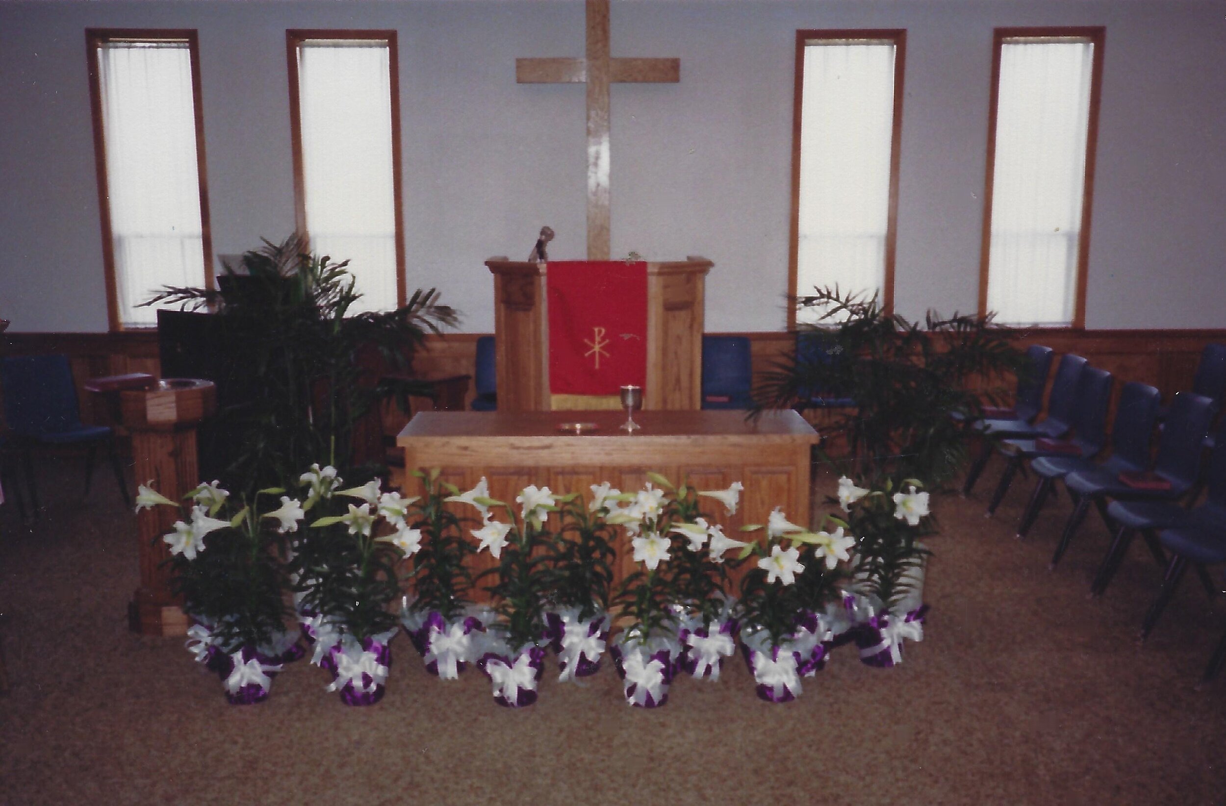 Easter Altar Flowers.jpg