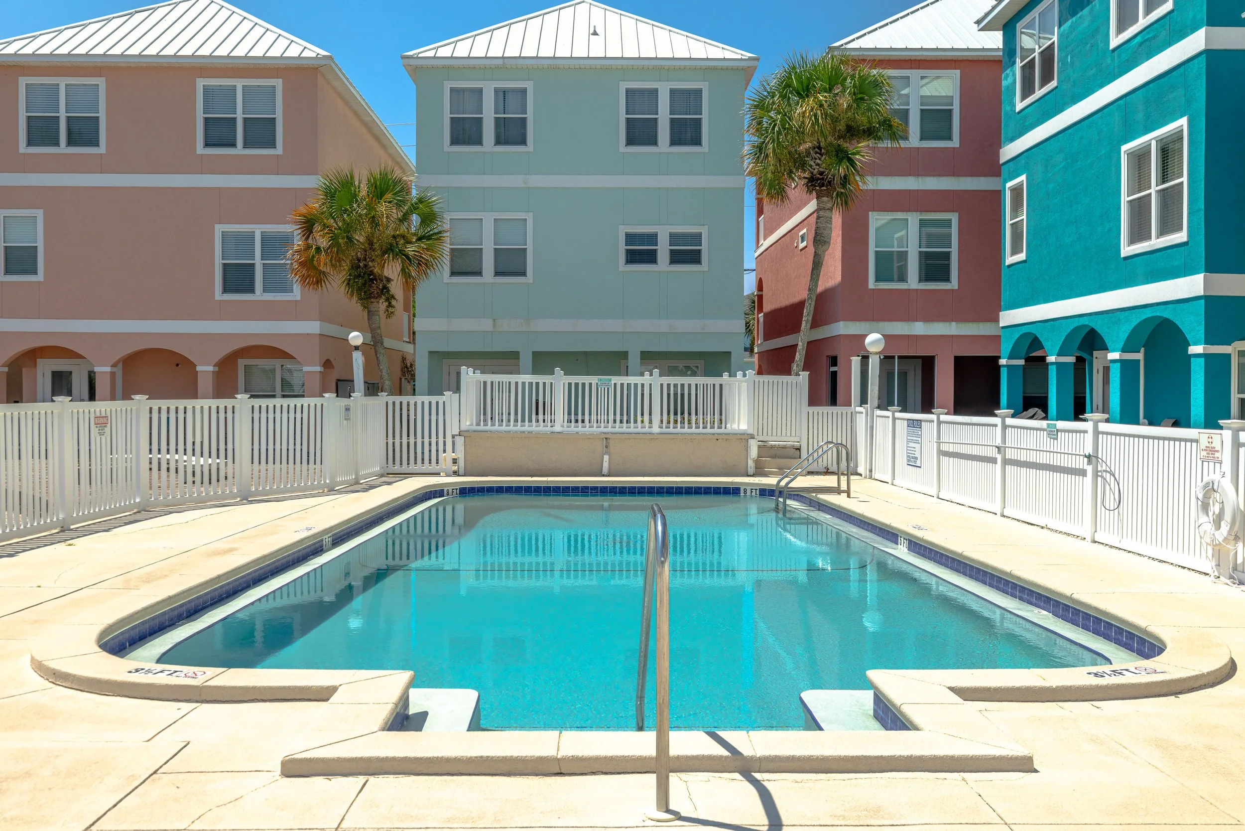 GreyBeachHousePCBRental_10.jpg