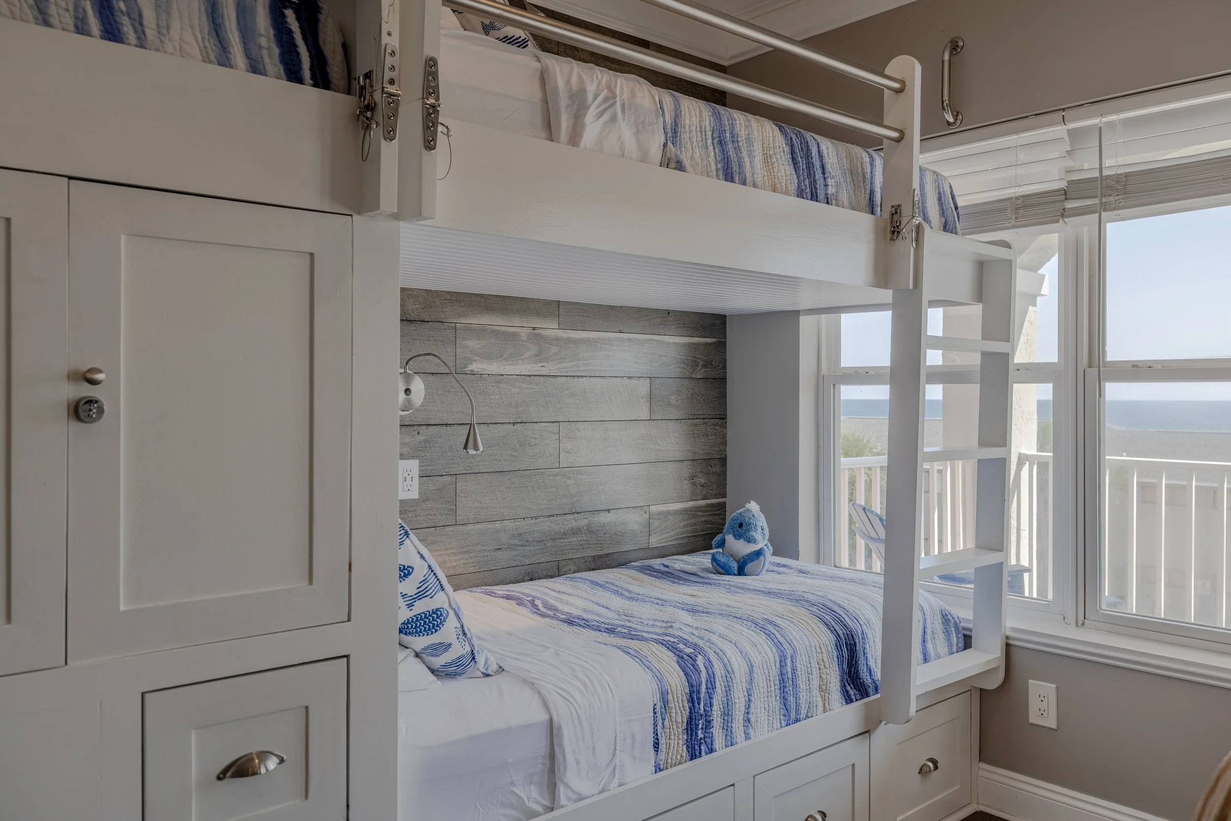 Panama_city_beach_rental_grey76.jpg