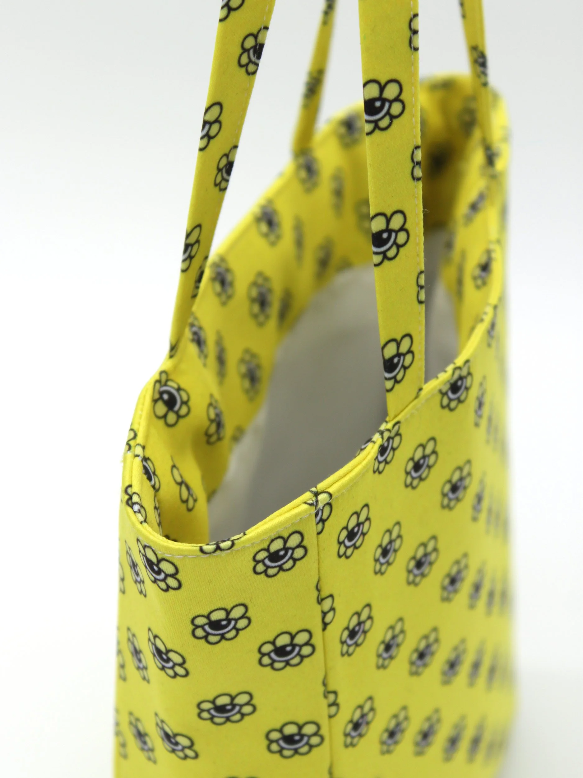 bri-foster-dolls-mini-tote-strap-stitching-detail.JPG