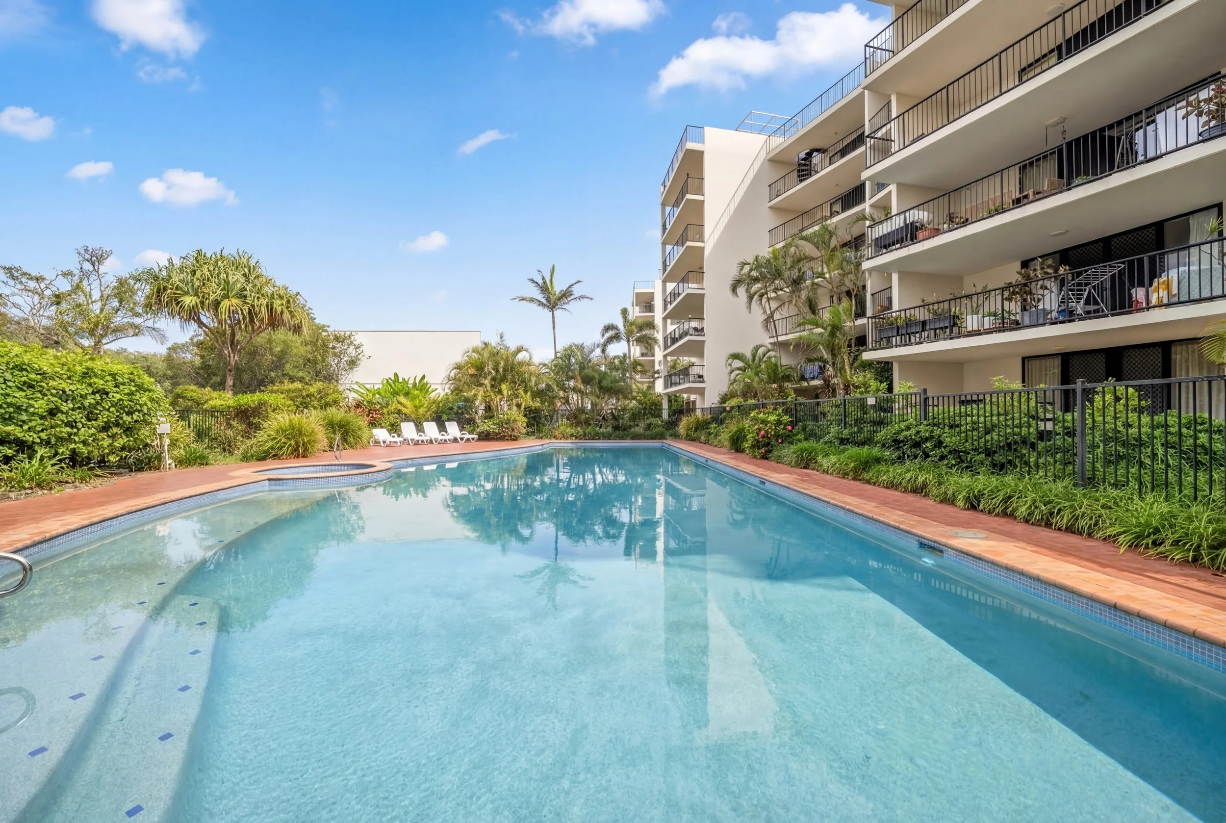 Marcoola Beachfront Retreat, Pool, Spa & Tennis