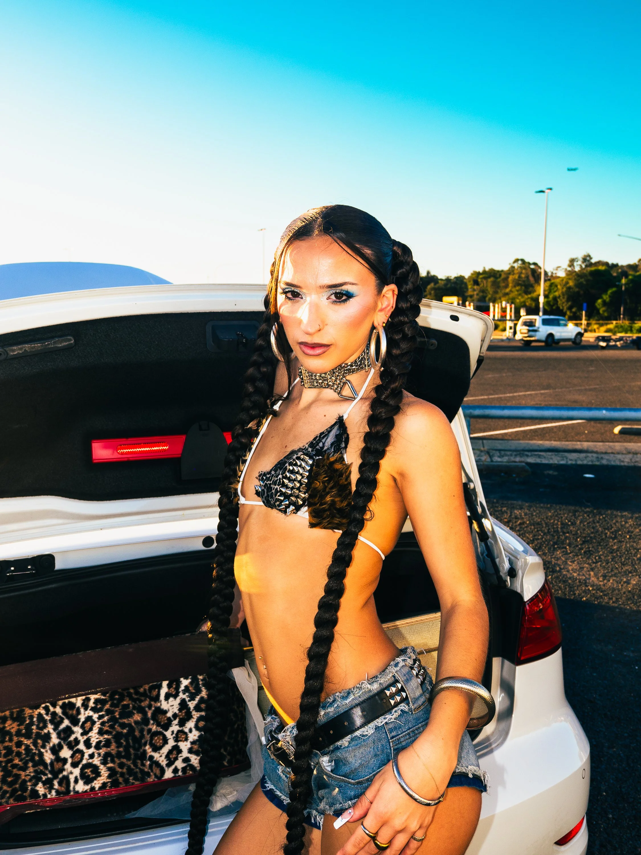 Daisy Pring - Girls Night